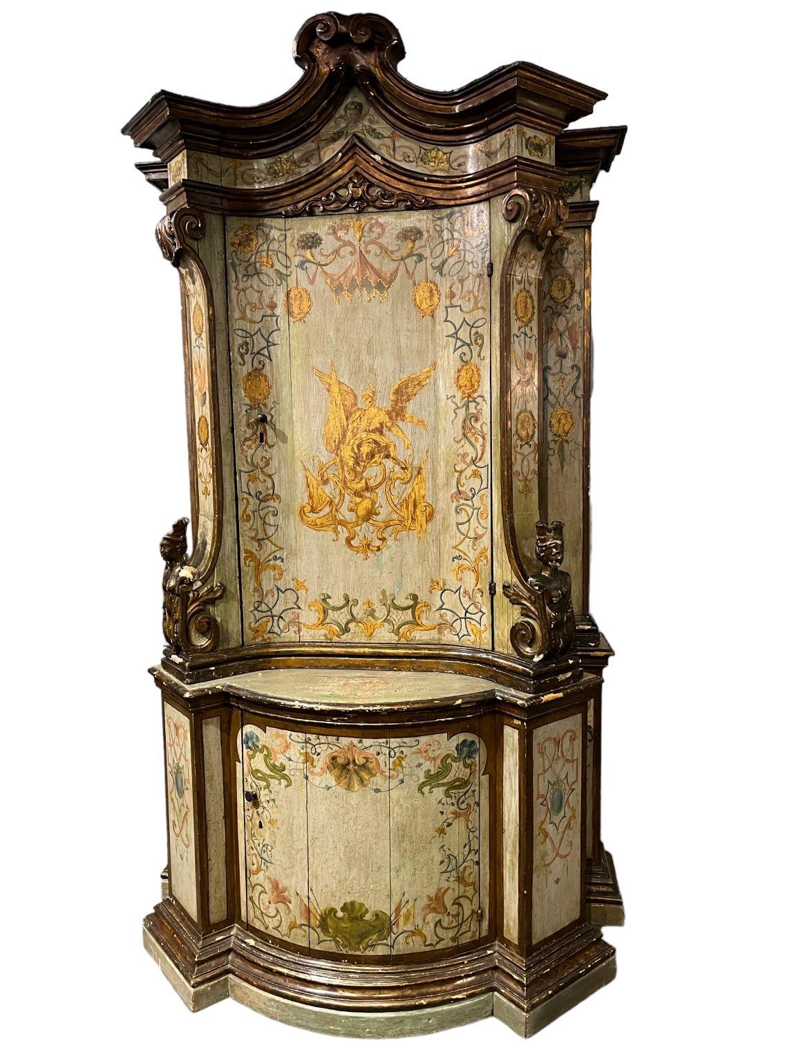  Venetian 18th Century  Painted And Giltwood Cabinet  Barbara Walters Estate For Sale 6