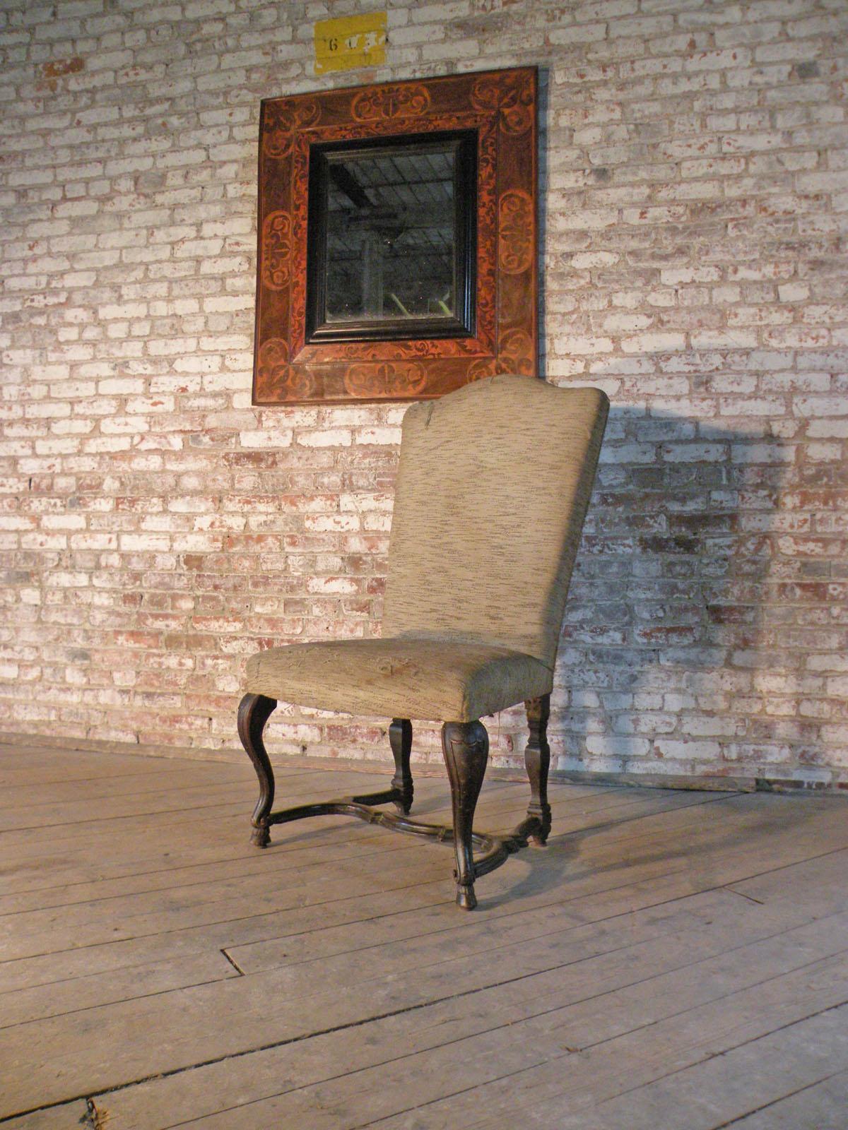 Italian Venetian 18th Century Rococo Large Walnut Side Chair For Sale