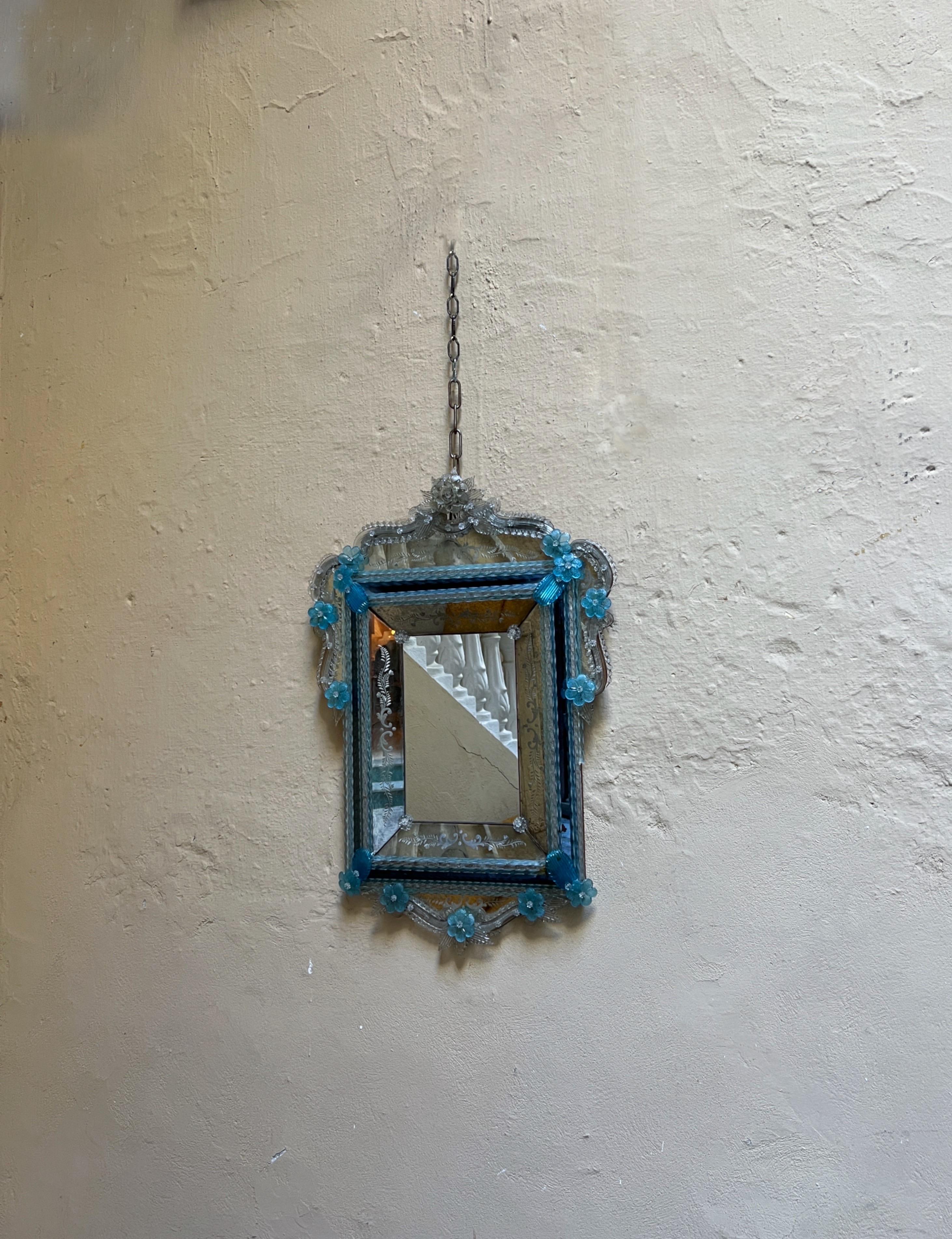 Venetian 1920''s Murano Antique Mirror with Blue Glass Details and Flowers For Sale 3