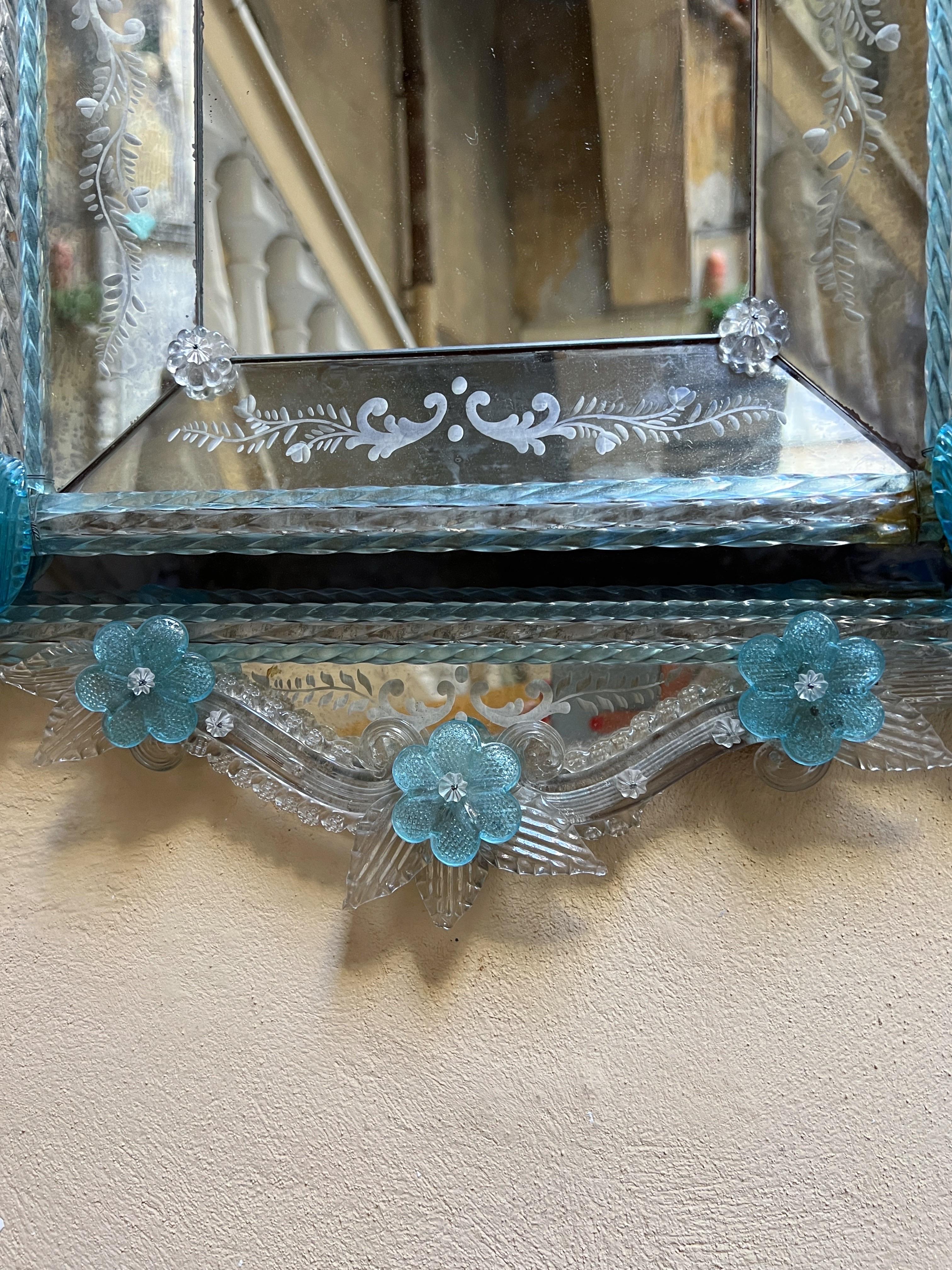 Venetian 1920''s Murano Antique Mirror with Blue Glass Details and Flowers For Sale 6