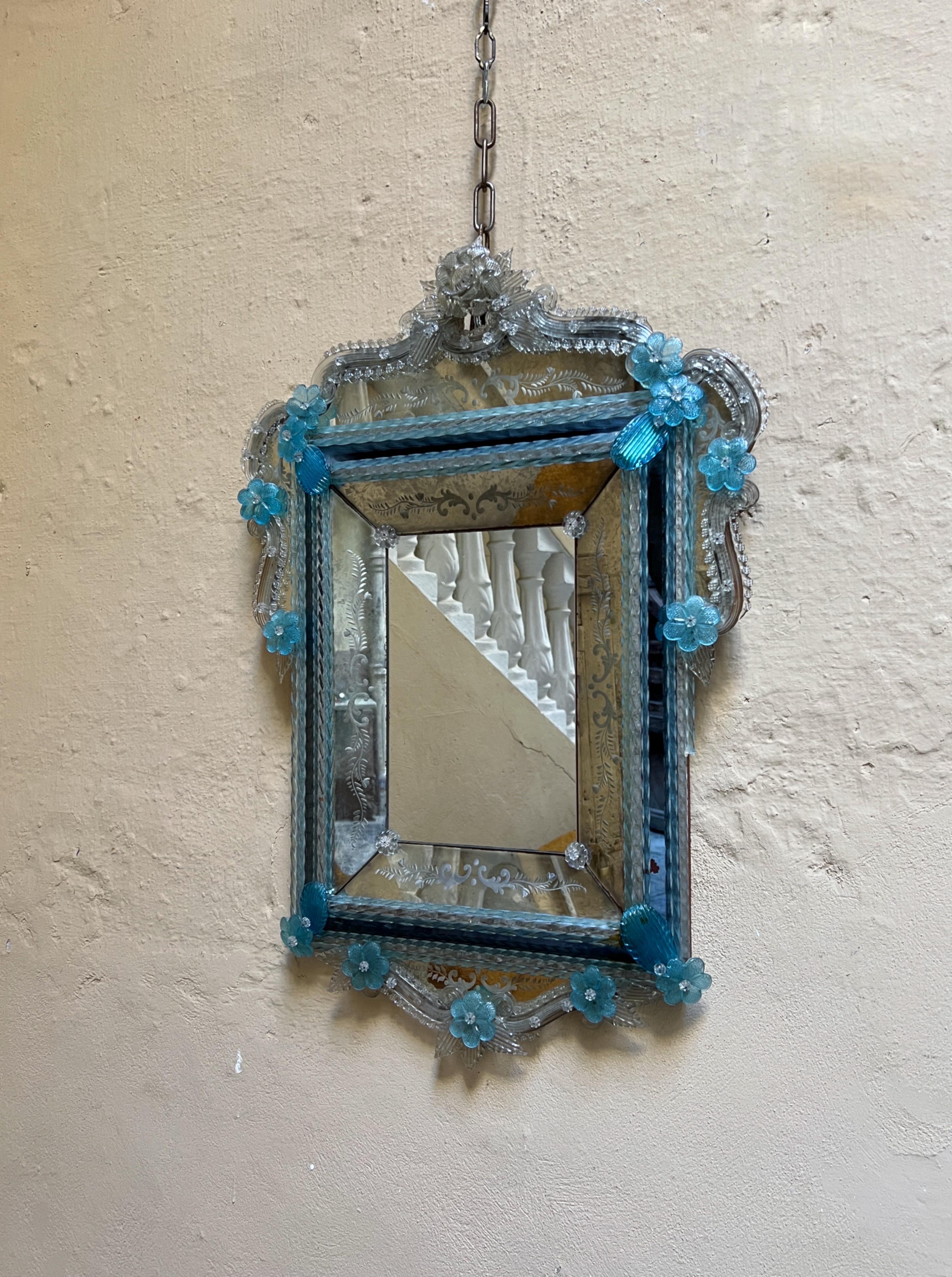 Venetian 1920''s Murano Antique Mirror with Blue Glass Details and Flowers For Sale 8