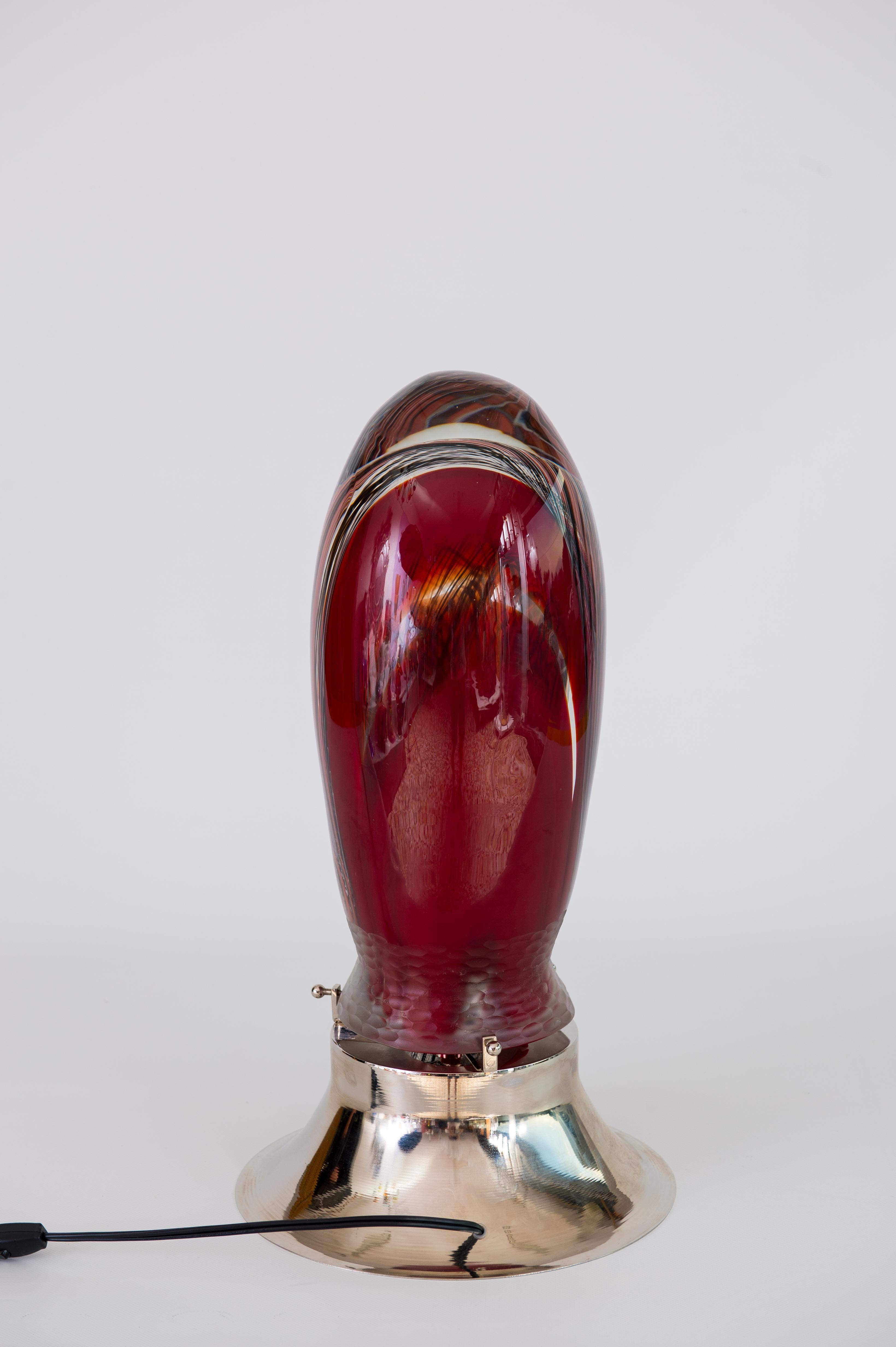 Abstrakte venezianische Tischlampe aus mundgeblasenem Muranoglas mit Filigranen, 1990er Jahre (Glas) im Angebot
