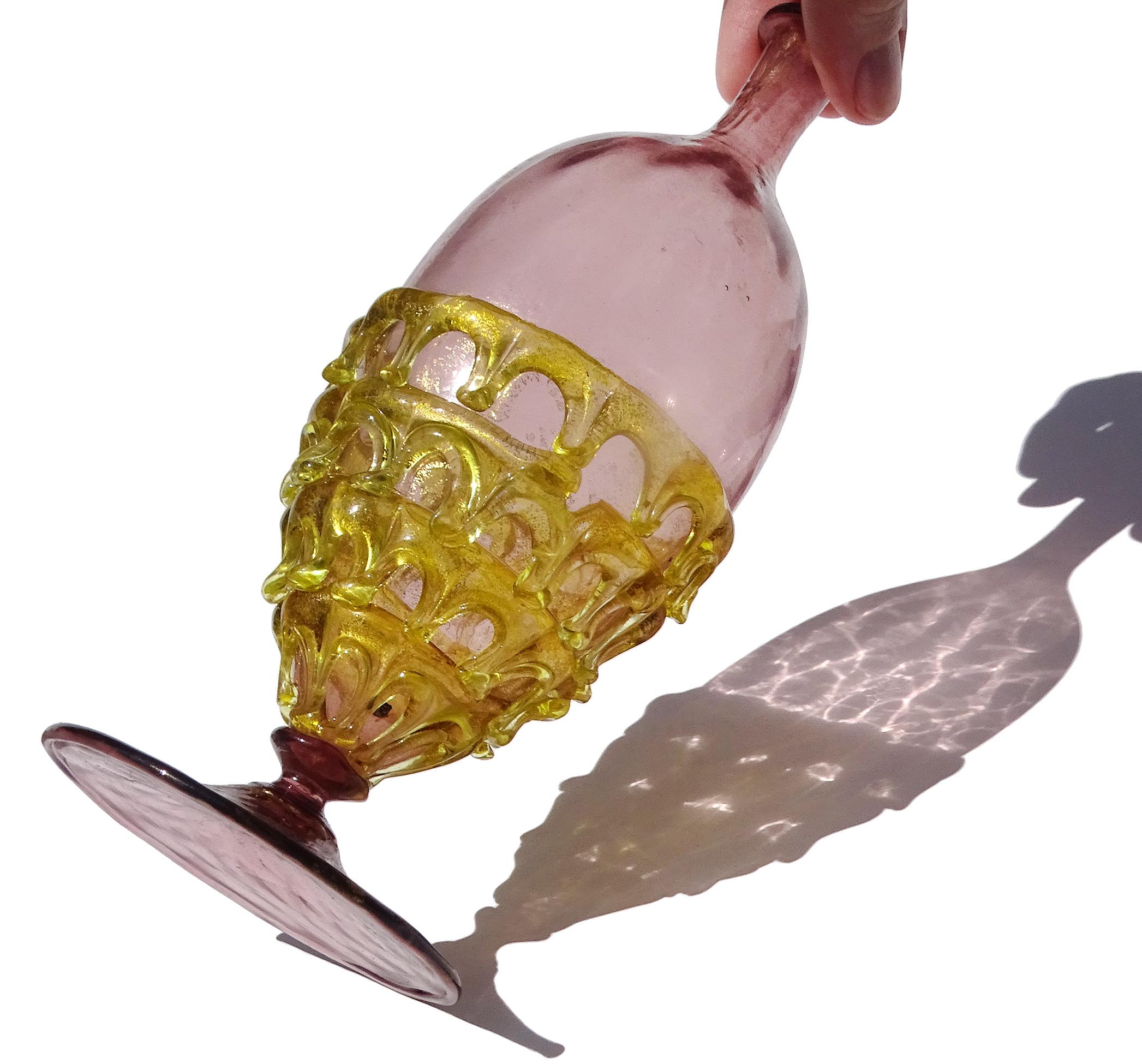 Fait main Vase vénitien ancien en verre d'art italien à mouchetures d'or jaune violet améthyste en vente