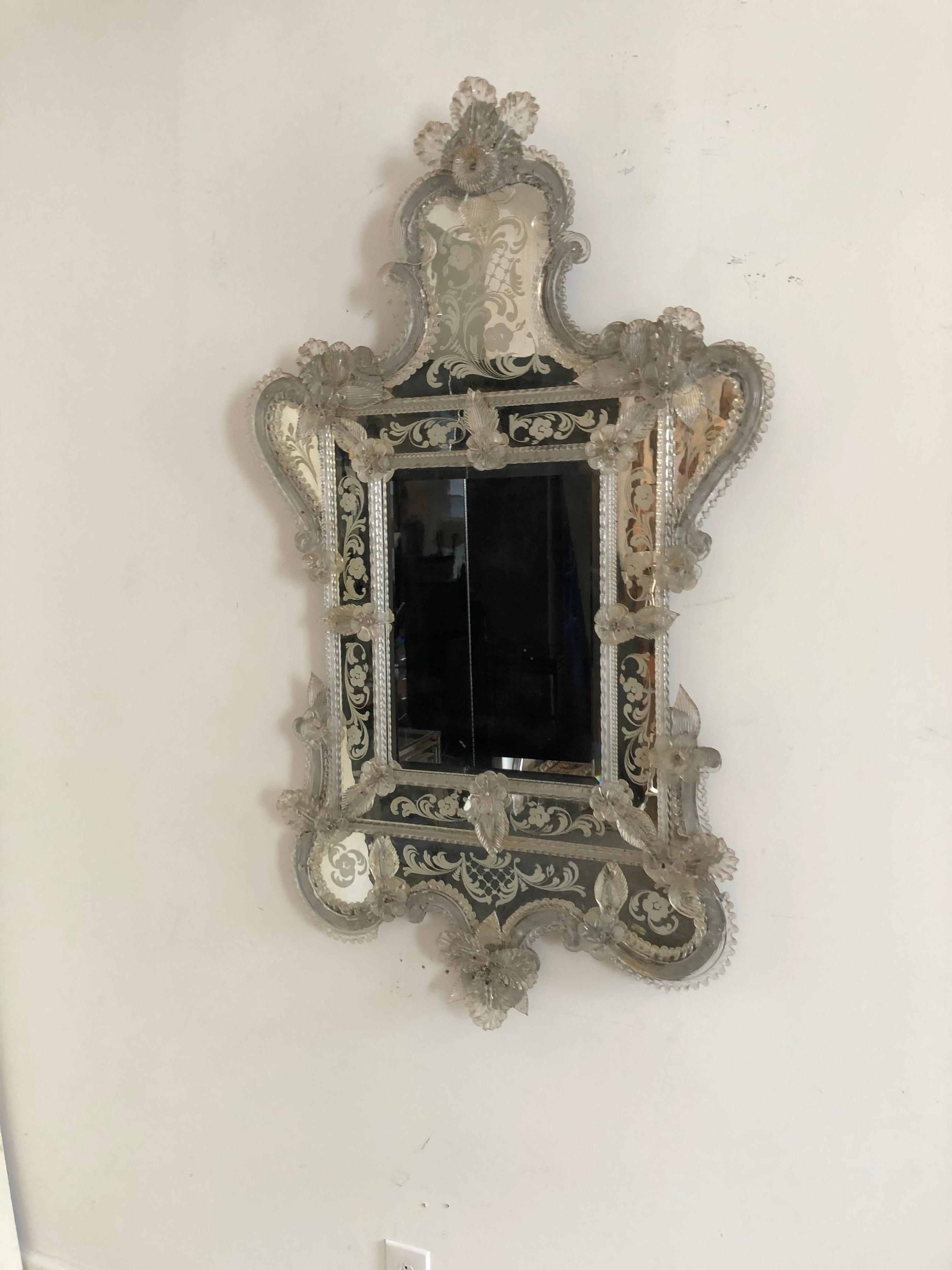 Venetian Antique Ornate Etched Decorative Mirror In Good Condition For Sale In Westport, CT