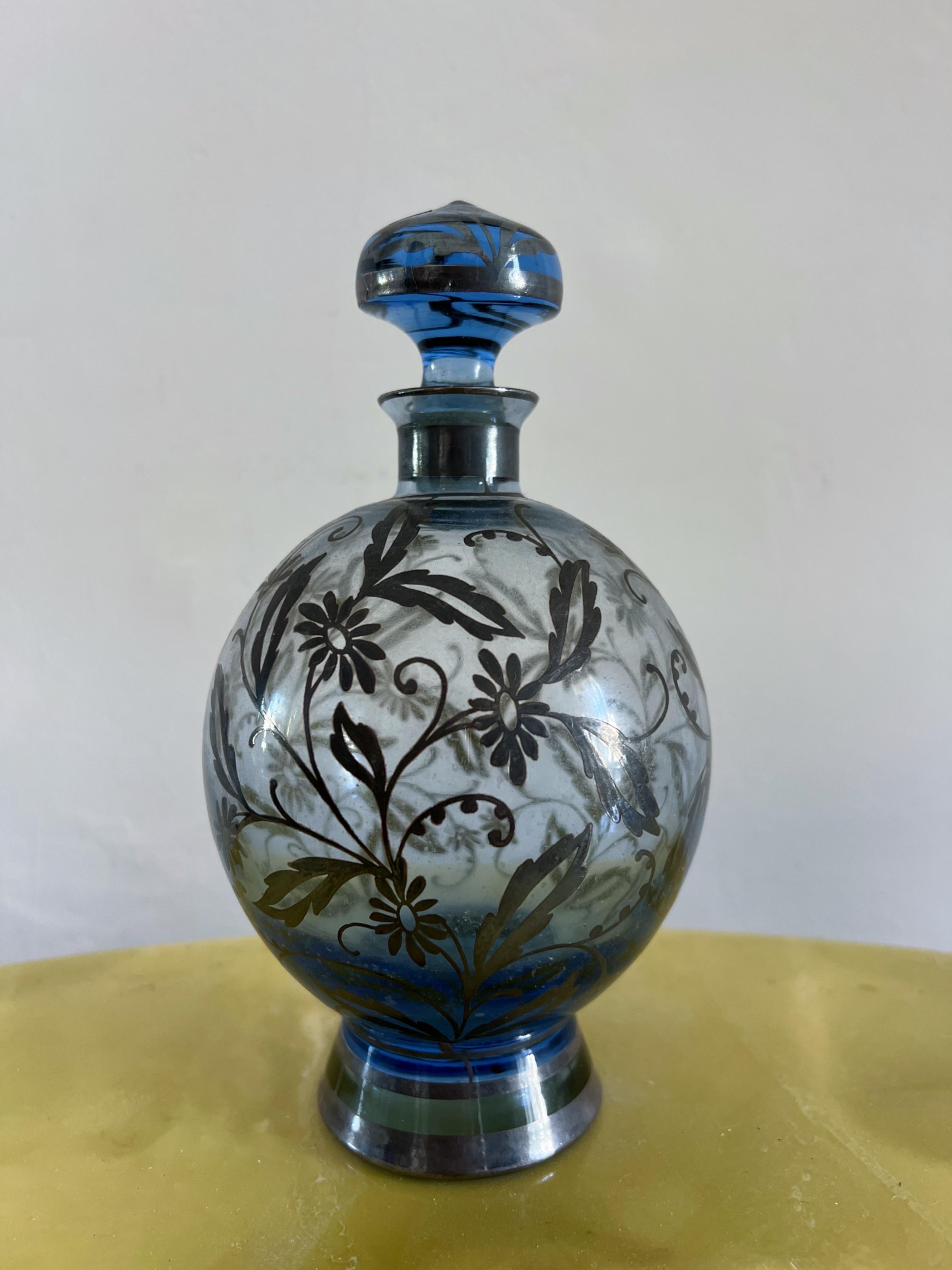 Mid-Century Modern Venetian Art Glass drinking set with bottle, 1920s  For Sale