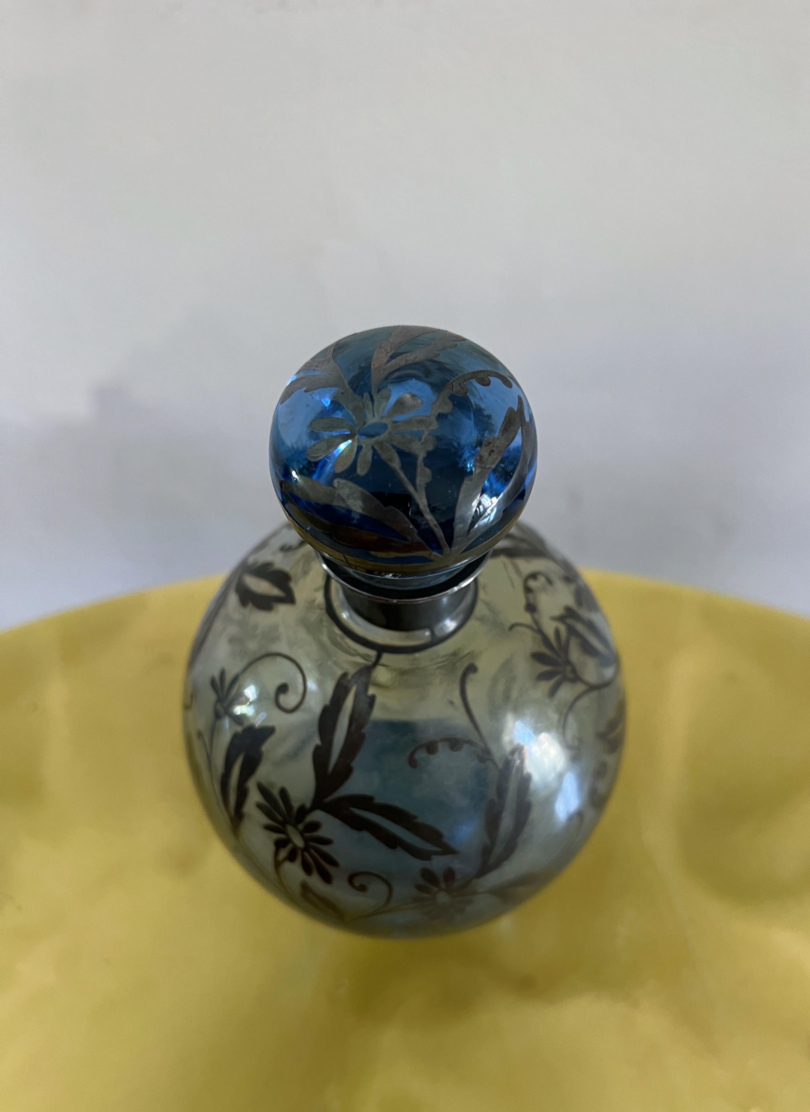 Venezianisches Kunstglas-Trinkset mit Flasche, 1920er Jahre  im Angebot 3