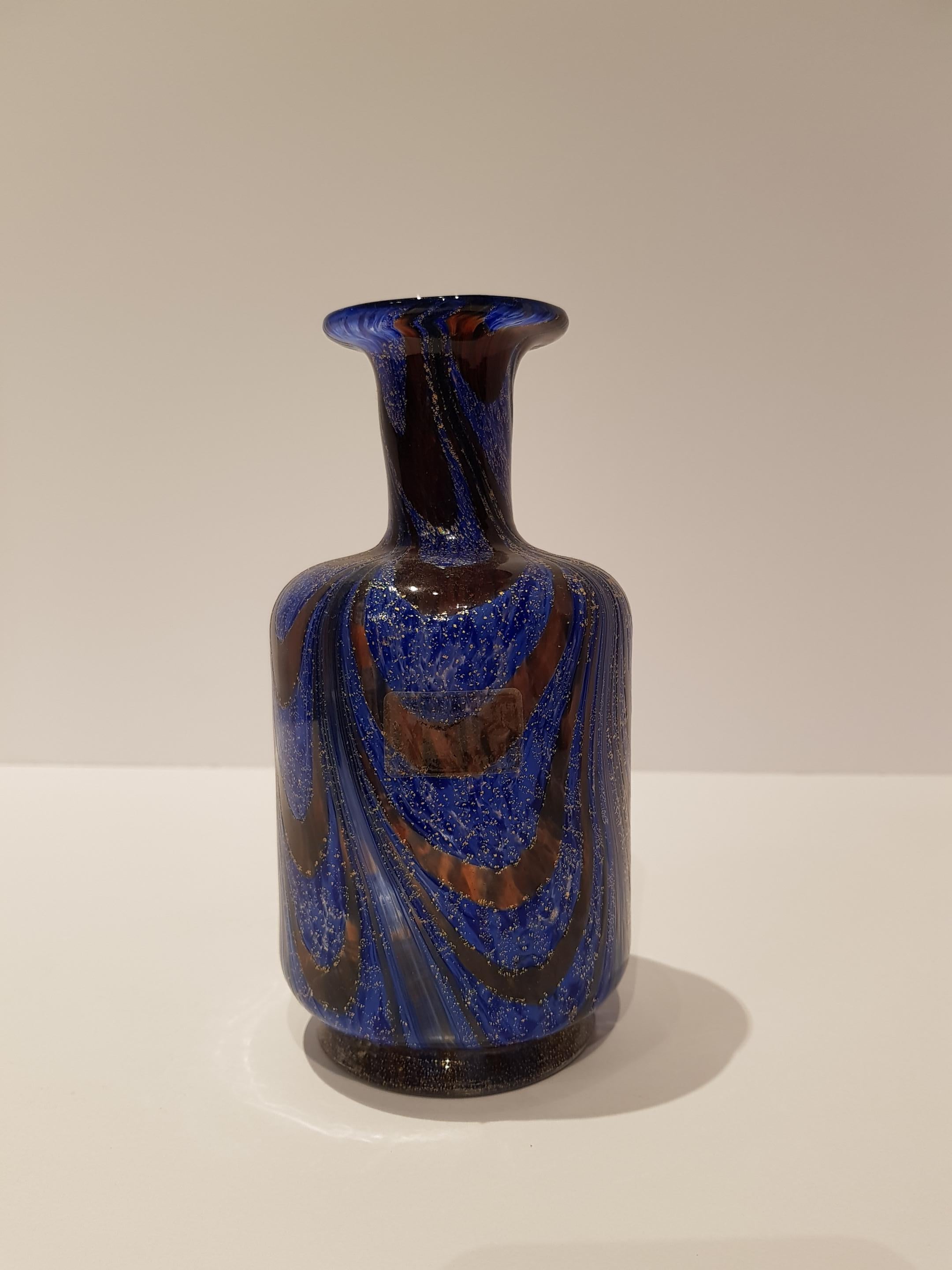 Venetian Art Glass Vase Bottle Gold Pulled Feather Fenicio Aventurine Blue Deco In Excellent Condition For Sale In Palm Beach, FL