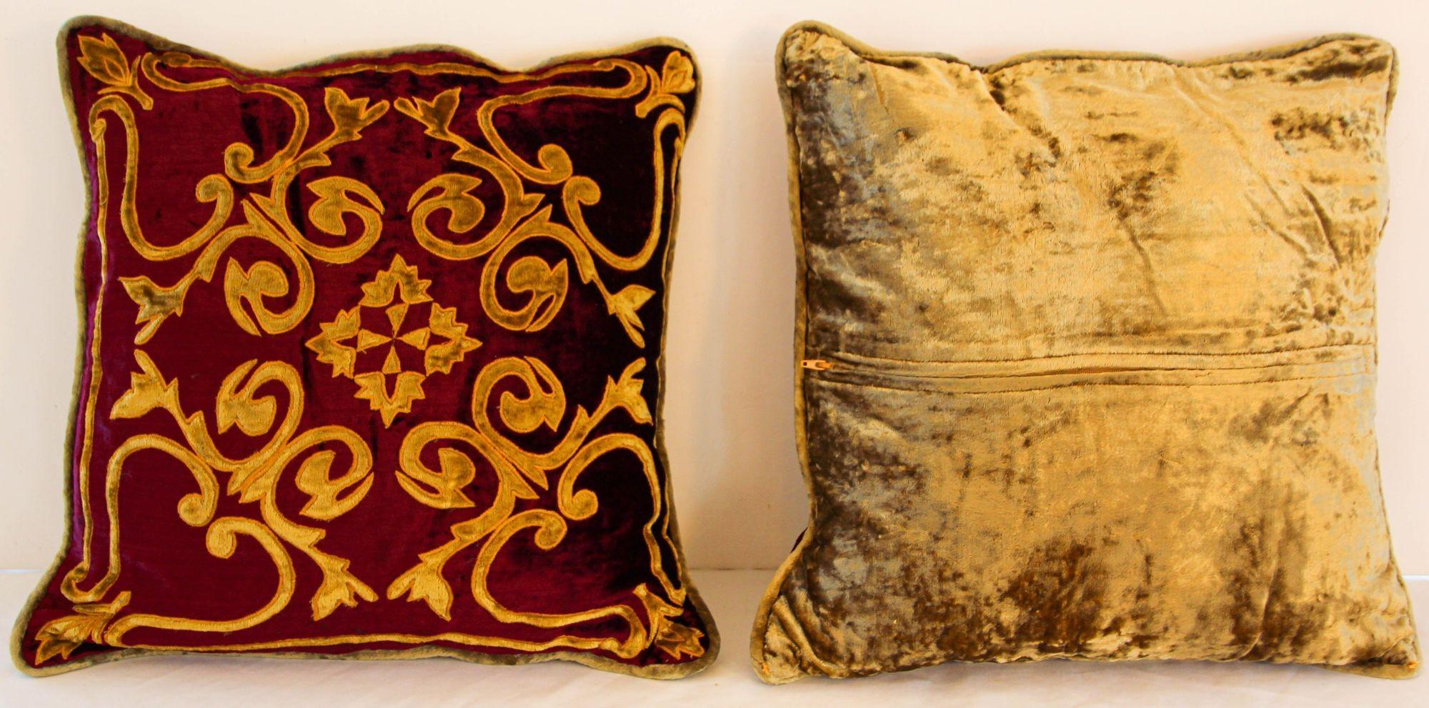 Baroque Style, Red and Gold Velvet Pillow, Elaborate Applique Work.
Venetian silk decorative accent pillows with Baroque Moorish decor in gold velvet applique in front of the pillow.
Red burgundy and gold silk velvet applique with gold velvet
