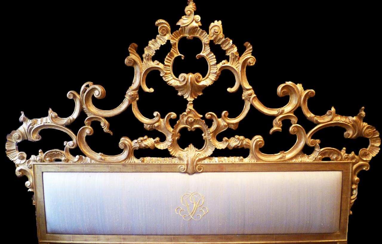 Venetian Bed, Rococo Style, Hand Crafted, Made by La Maison London For Sale 1
