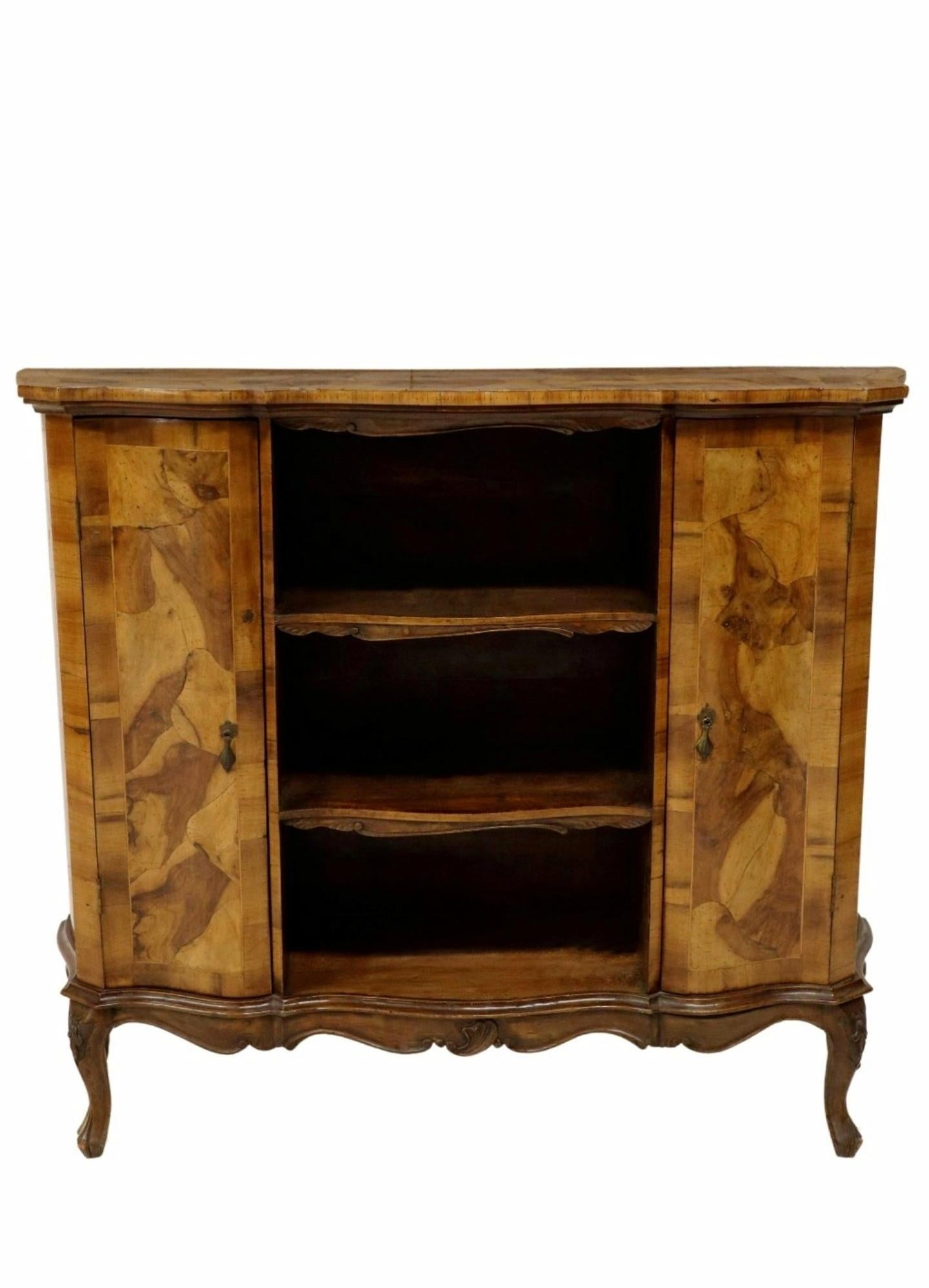Elegant vintage Italian patchwork open bookcase or buffet. circa 1930s/1940s 

Hand-crafted in Venice, Italy in the early/mid-20th century, featuring figured walnut, beech, maple, olive wood and burled walnut veneers set in a sophisticated patchwork