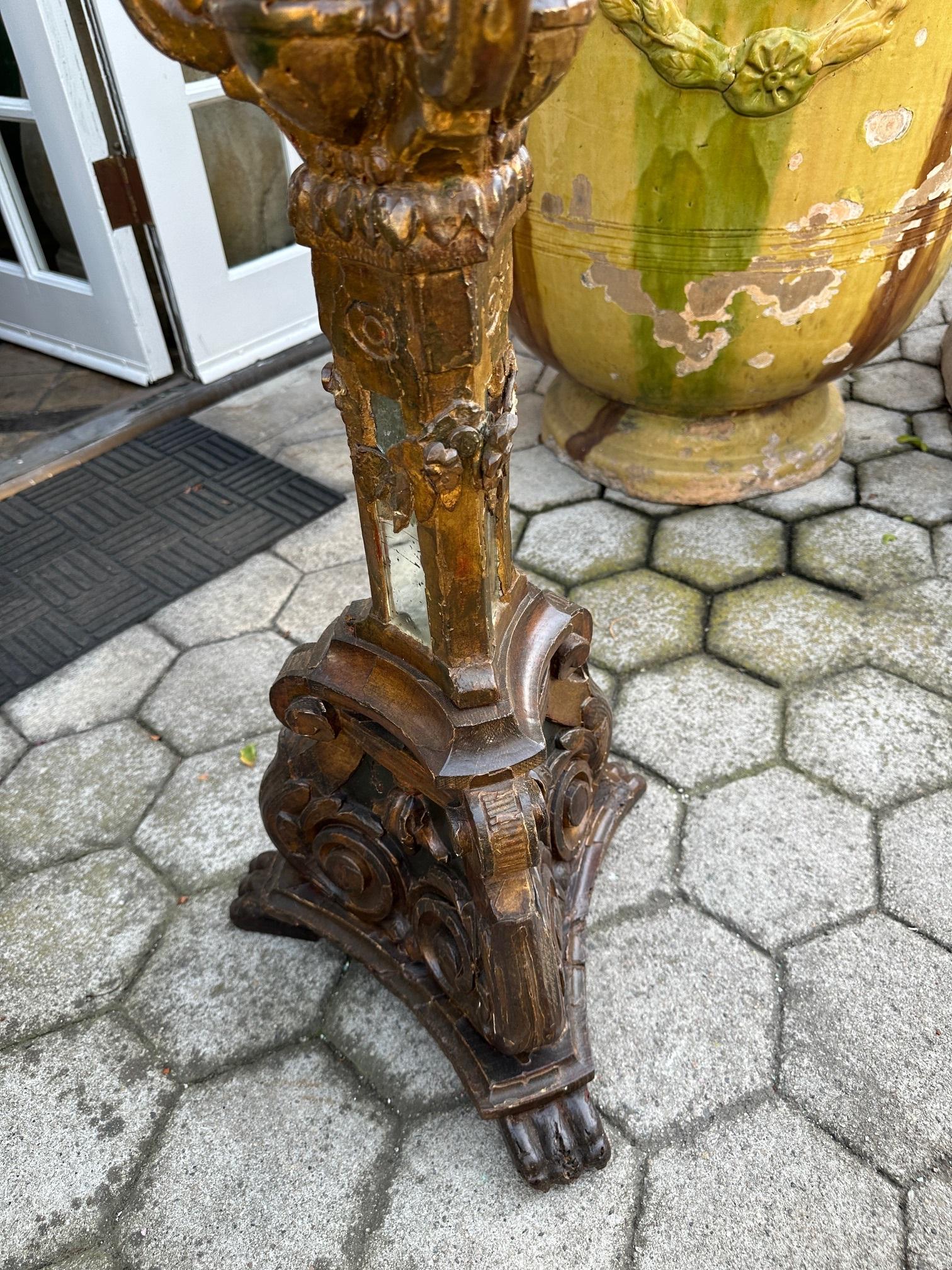 Lampadaire torchère vénitien sculpté en bois doré, pièce de collection LA en vente 13