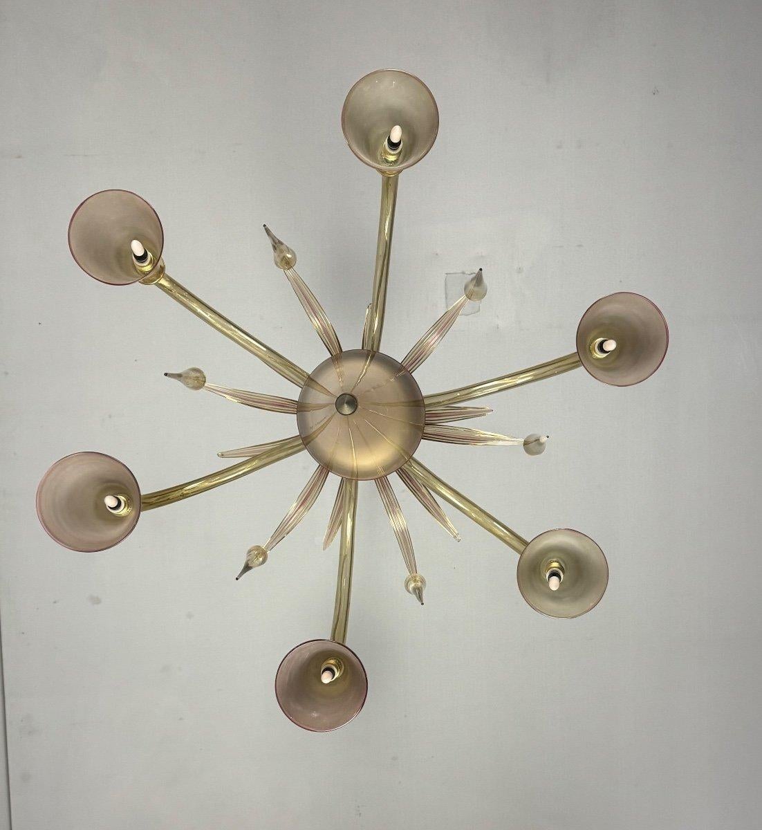 Venetian Chandelier In Beige/gray Murano Glass Bordered With A Red Line For Sale 4