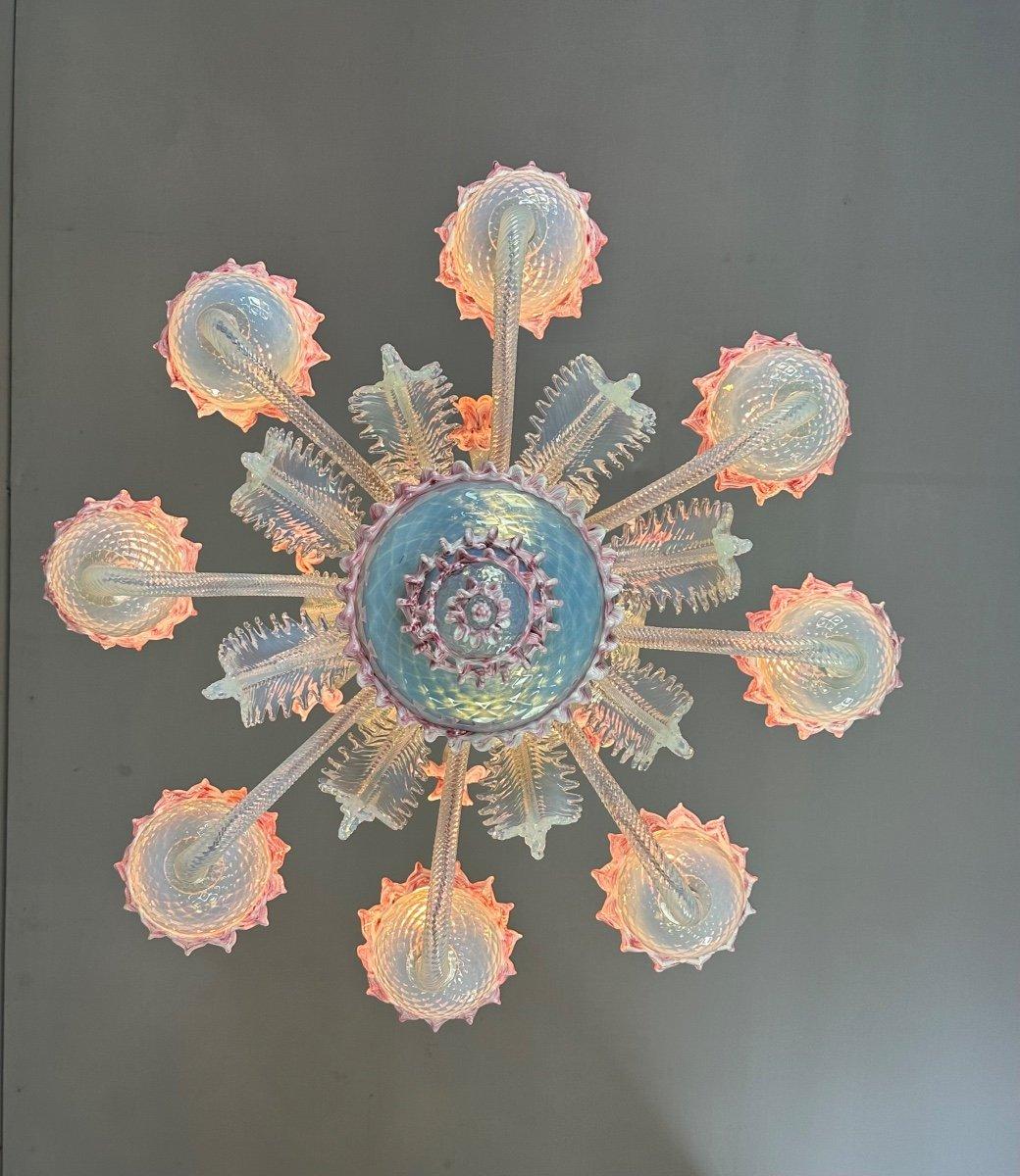 Louis XV Venetian Chandelier In Blue And Pink Murano Glass, 8 Arms Of Light Circa 1940 For Sale