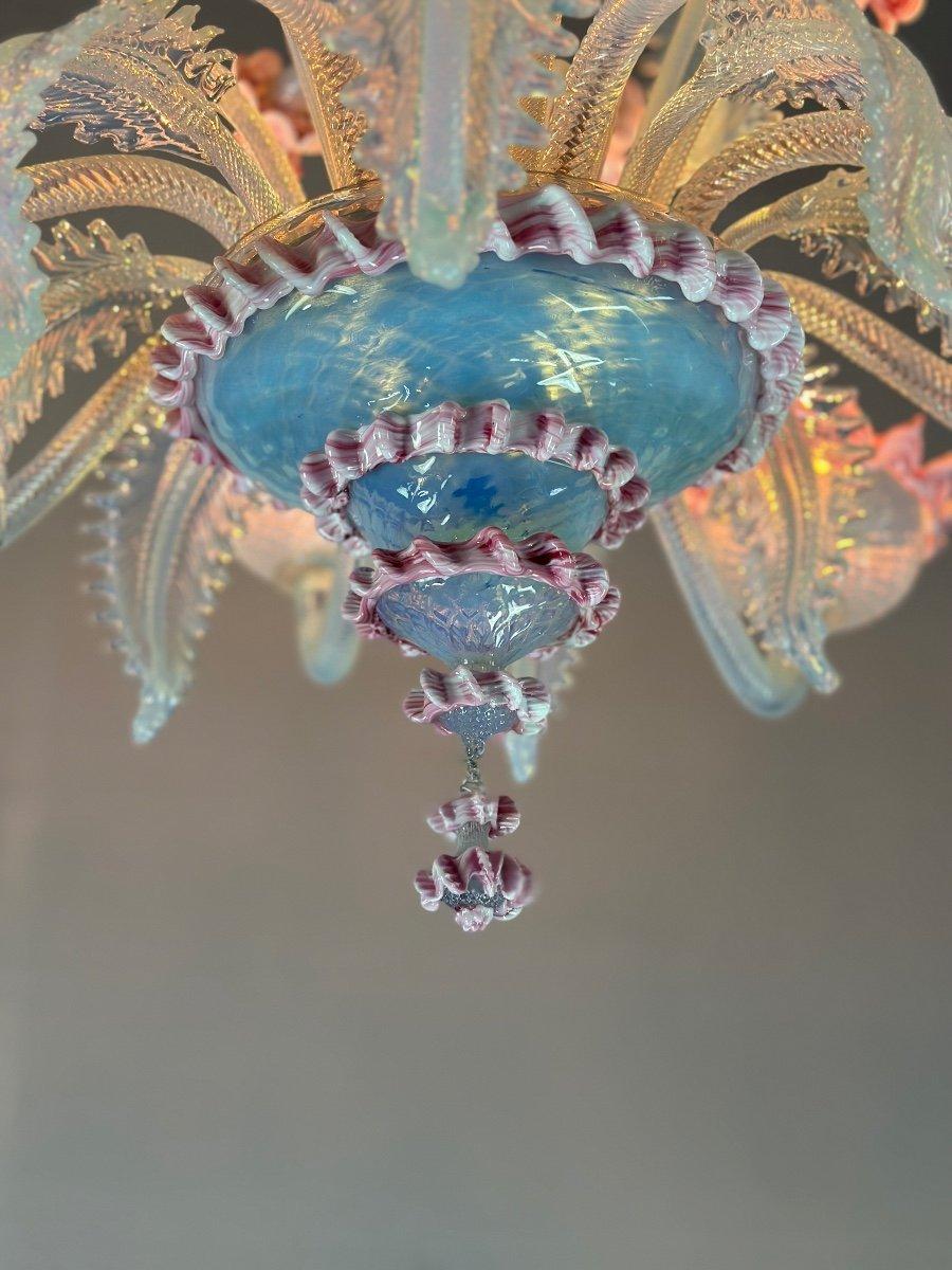 Lustre vénitien en verre de Murano bleu et rose, 8 bras de lumière Circa 1940 en vente 2