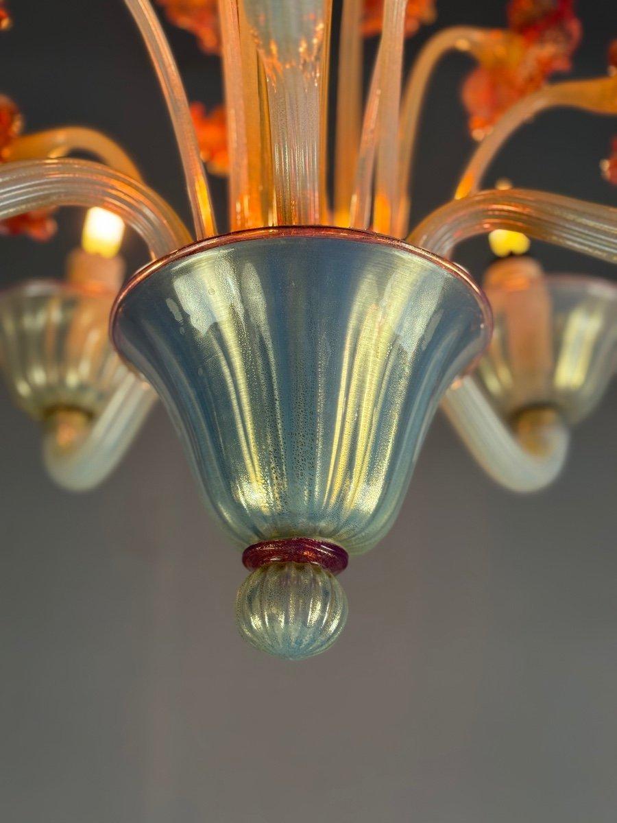 Italiano Lampadario veneziano in vetro di Murano blu e rosso, cinque bracci di luce in vendita