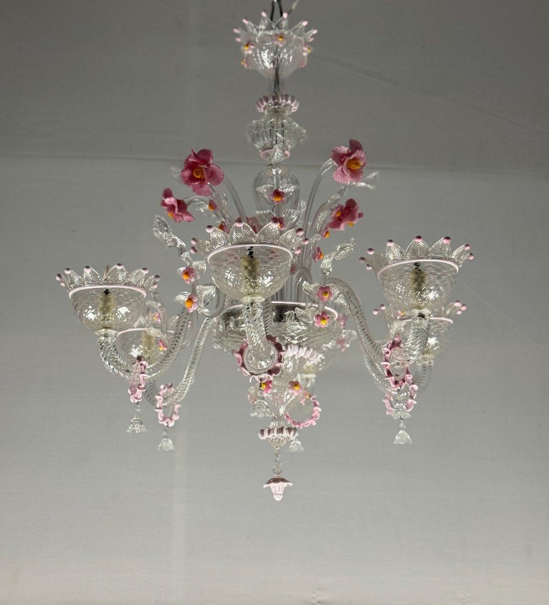 Venetian Chandelier In Colorless And Pink Murano Glass, Circa 1940 For Sale 1