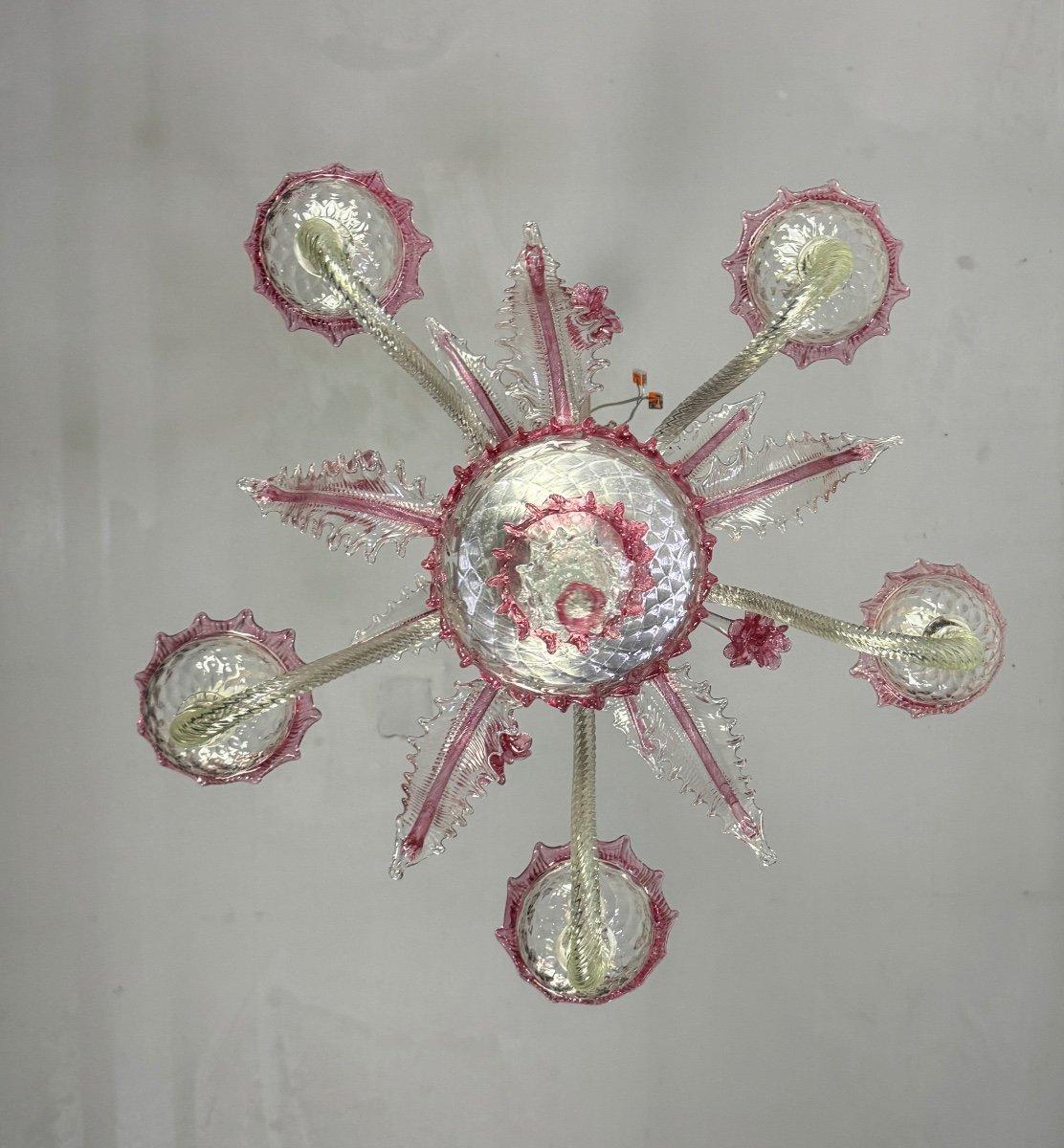 Lampadario veneziano in vetro di Murano incolore e rosso a 5 bracci di luce in vendita 2