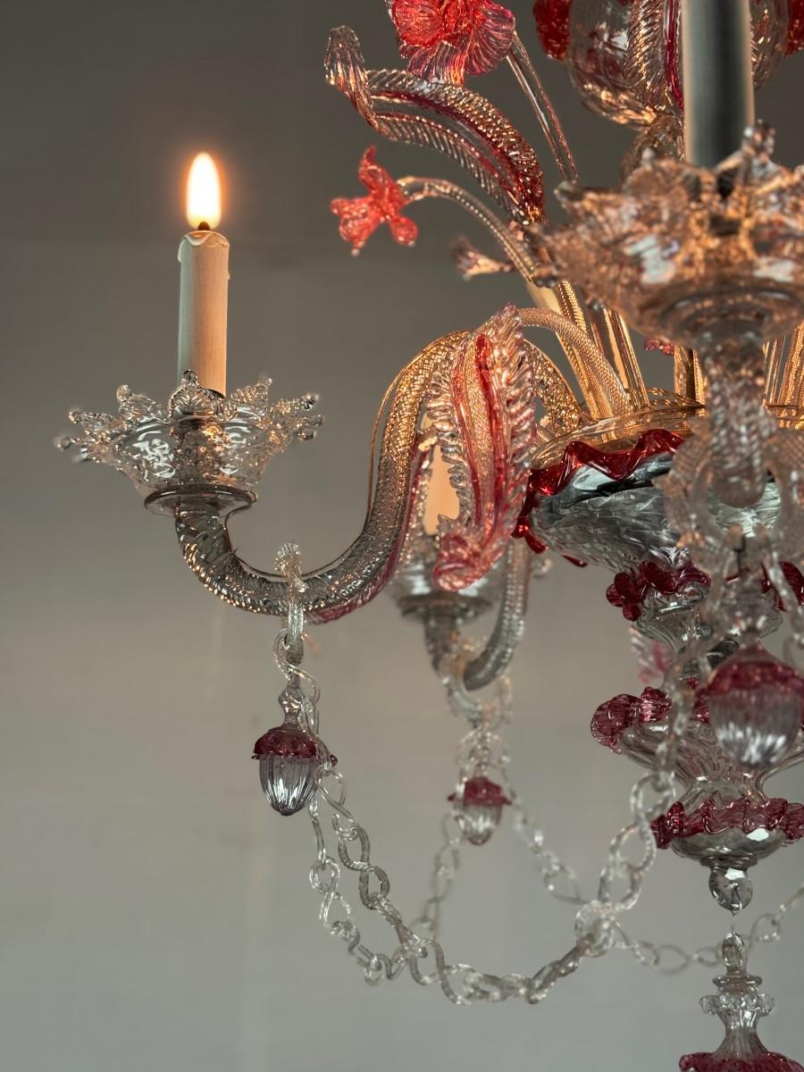 Venetian chandelier in colourless and red Murano glass, 5 arms, circa 1880 In Good Condition For Sale In Honnelles, WHT