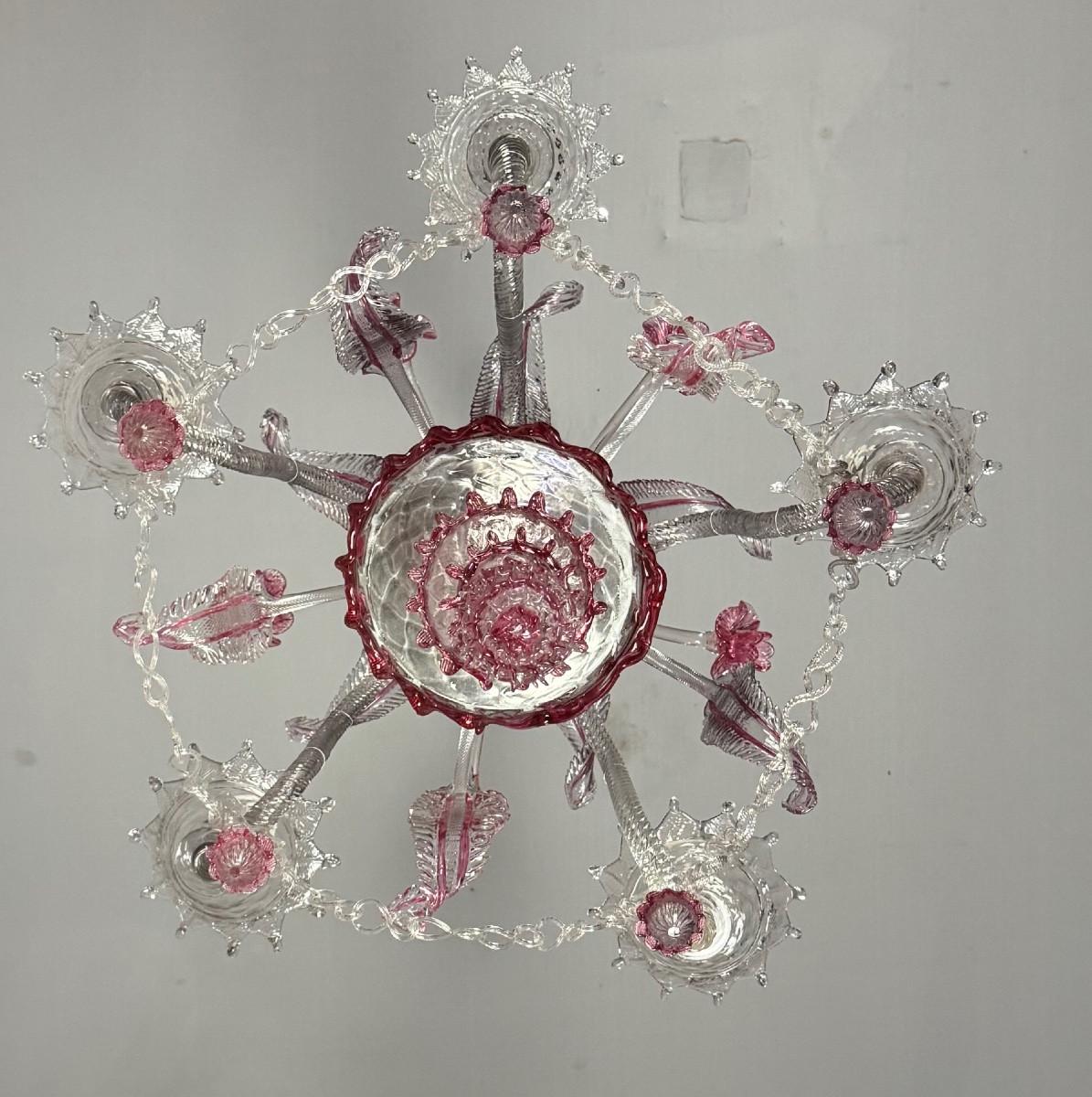 Venetian chandelier in colourless and red Murano glass, 5 arms, circa 1880 For Sale 3