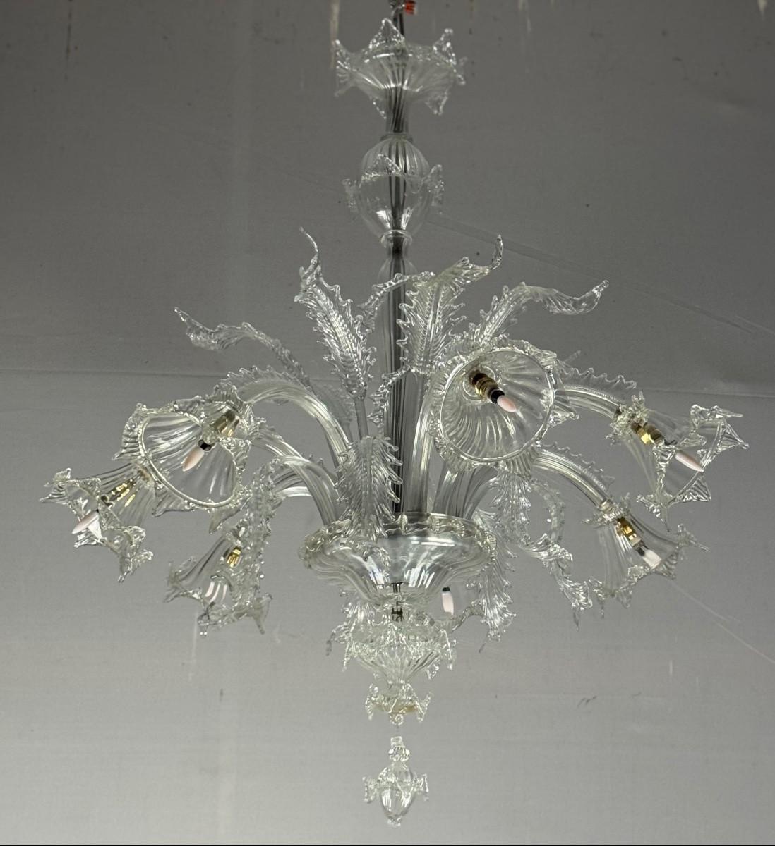Venetian chandelier in colourless Murano glass, 7 light arms, circa 1930 For Sale 4