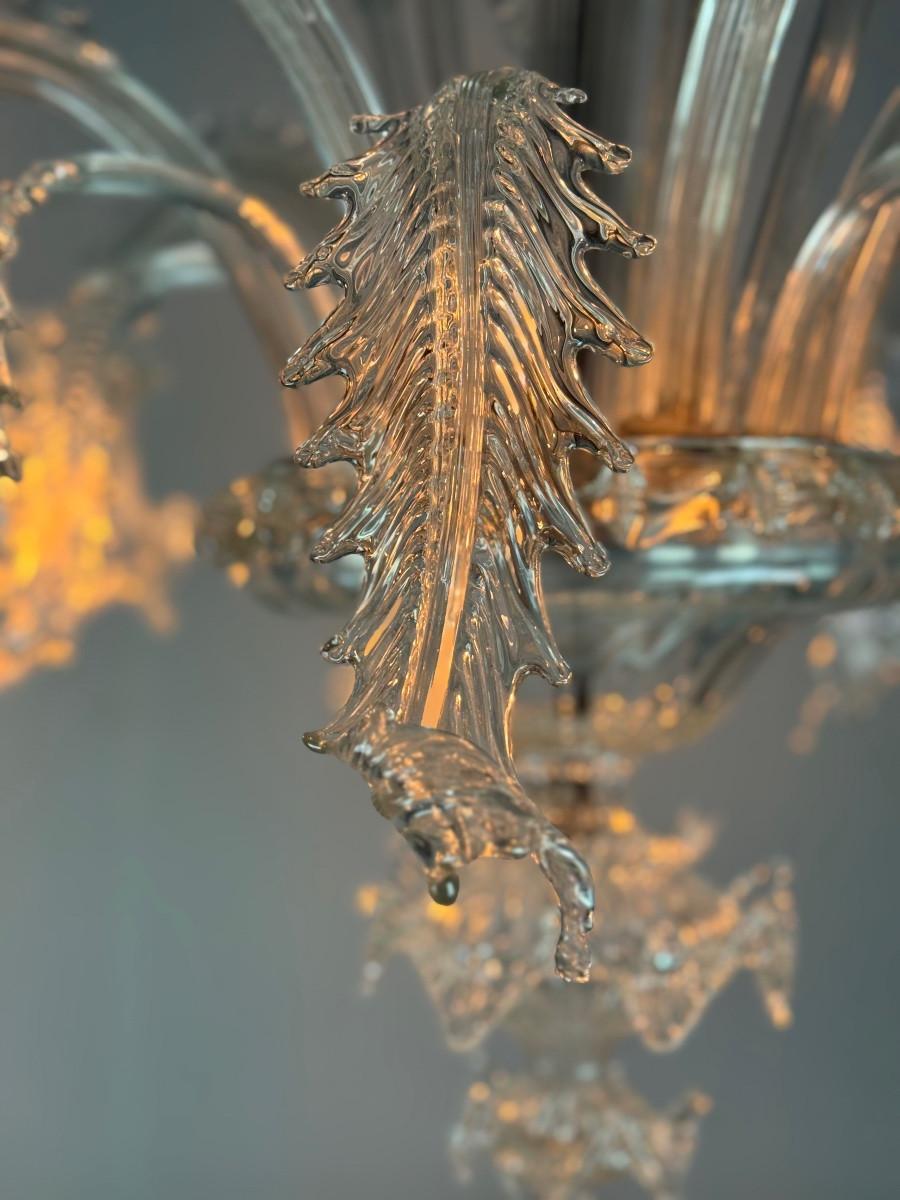 20th Century Venetian chandelier in colourless Murano glass, 7 light arms, circa 1930 For Sale