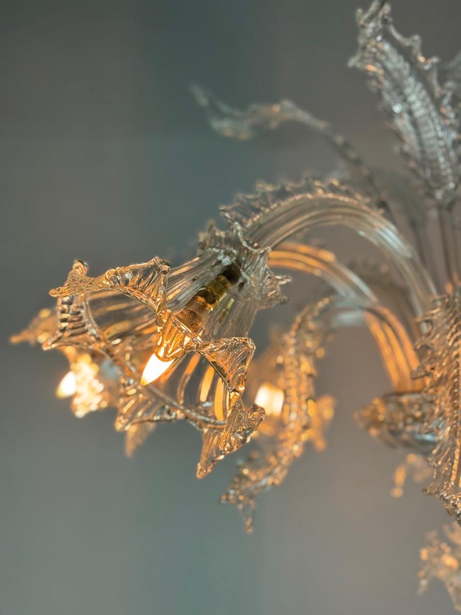 Venetian chandelier in colourless Murano glass, 7 light arms, circa 1930 For Sale 3