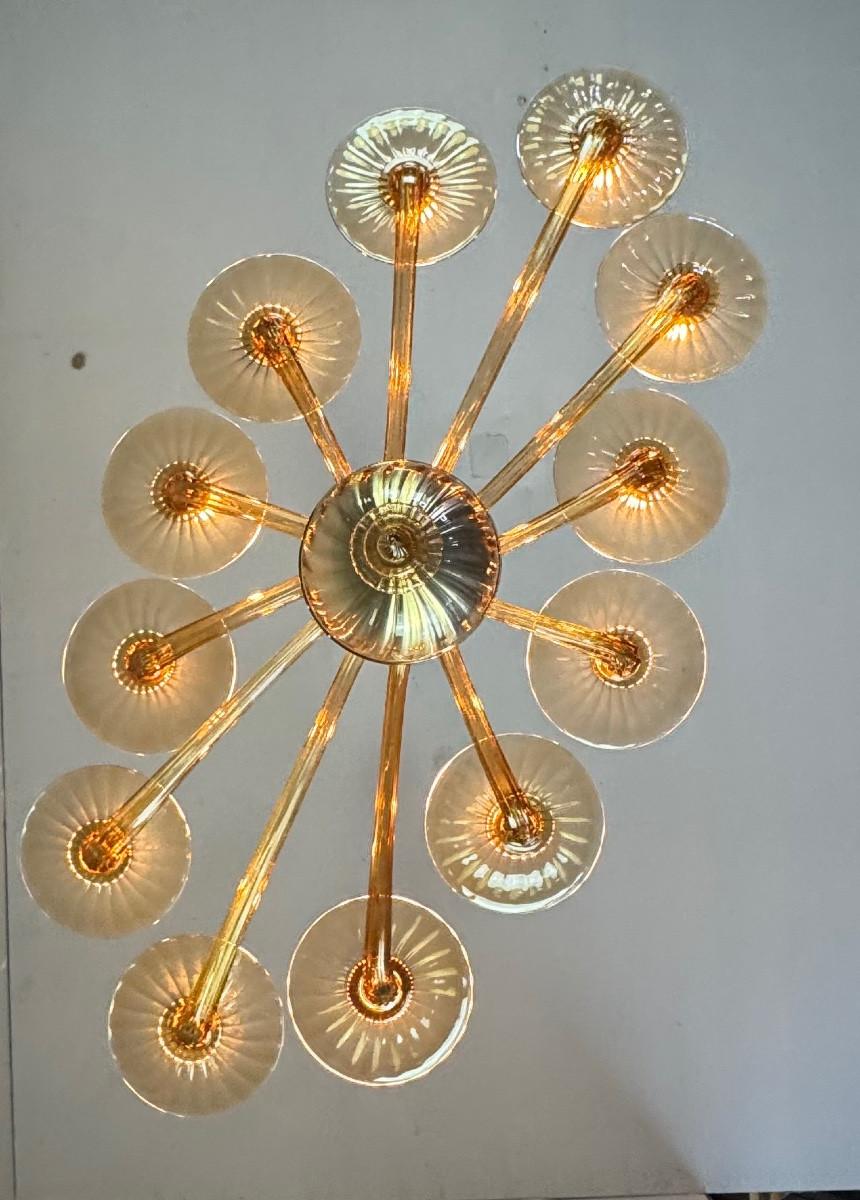 Venezianischer Kronleuchter aus goldbraunem Murano-Glas, ovale Form, von Venini im Angebot 4