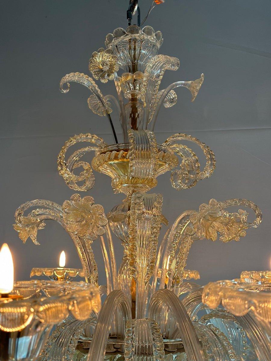 Art Deco Venetian Chandelier In Golden Murano Glass, 10 Arms Of Light Circa 1930 For Sale
