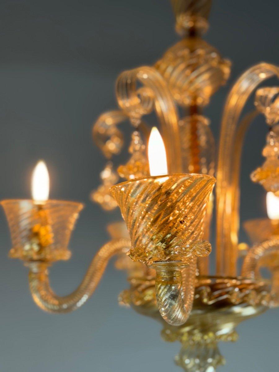 italien Lustre vénitien en verre doré de Murano à 5 bras de lumière Circa 1930 en vente