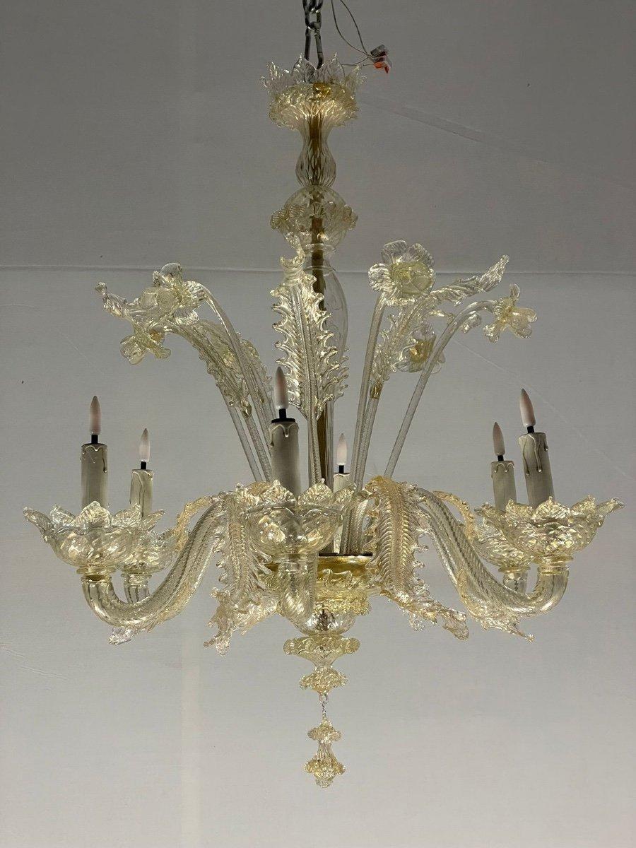 Lustre vénitien en verre de Murano doré, 6 bras de lumière, 

Vers 1940,

Nouvelle électrification