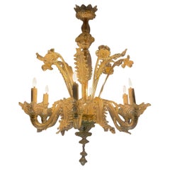 Lampadario veneziano in vetro di Murano dorato, 6 bracci di luce Circa 1940