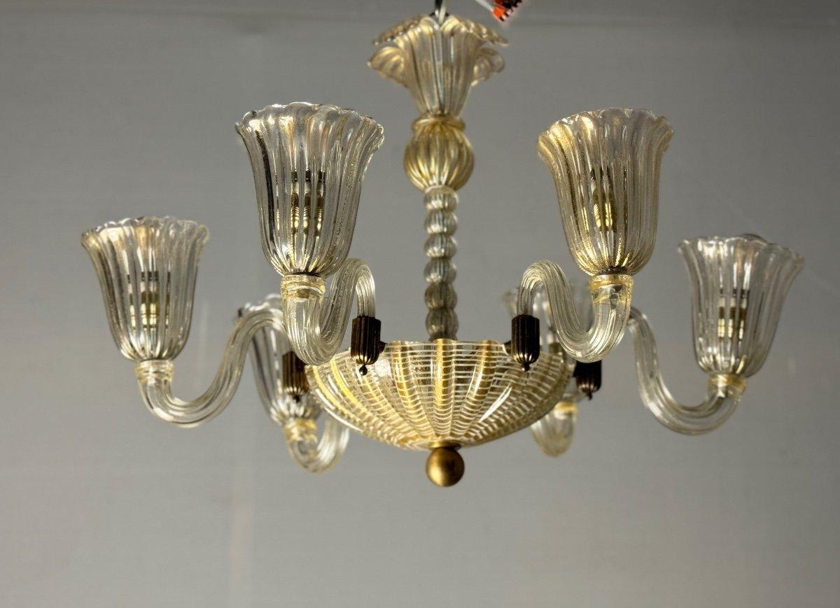 Lustre vénitien en verre doré de Murano et reticello, 

6 bras de lumière, 

Nouvelle électrification