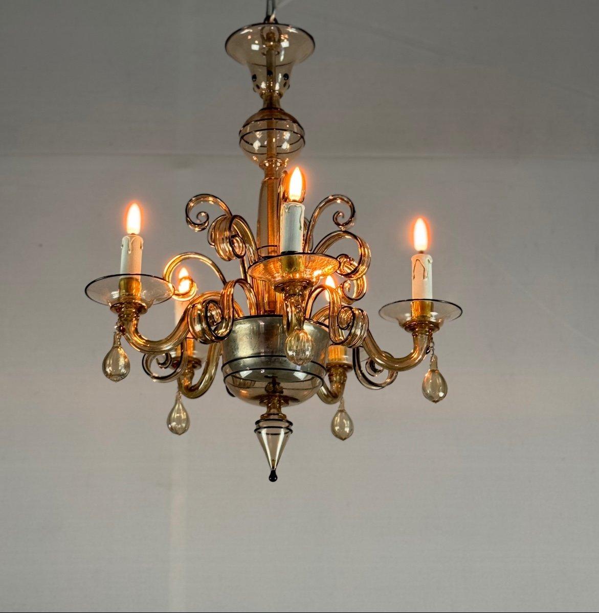 Venetian Chandelier In Mordore Murano Glass Highlighted With Black Lining For Sale 4