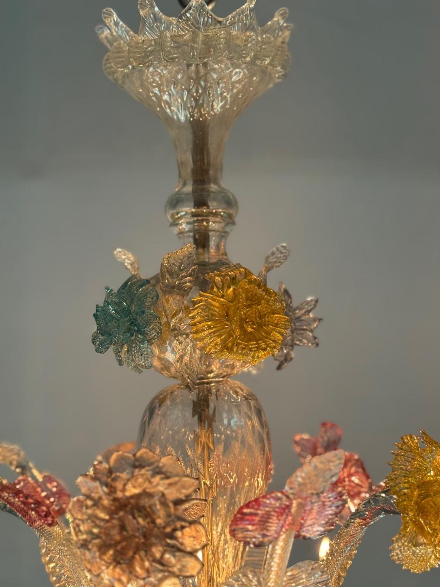 Araña veneciana de cristal de Murano multicolor, 10 brazos de luz, hacia 1880 Vidrio en venta