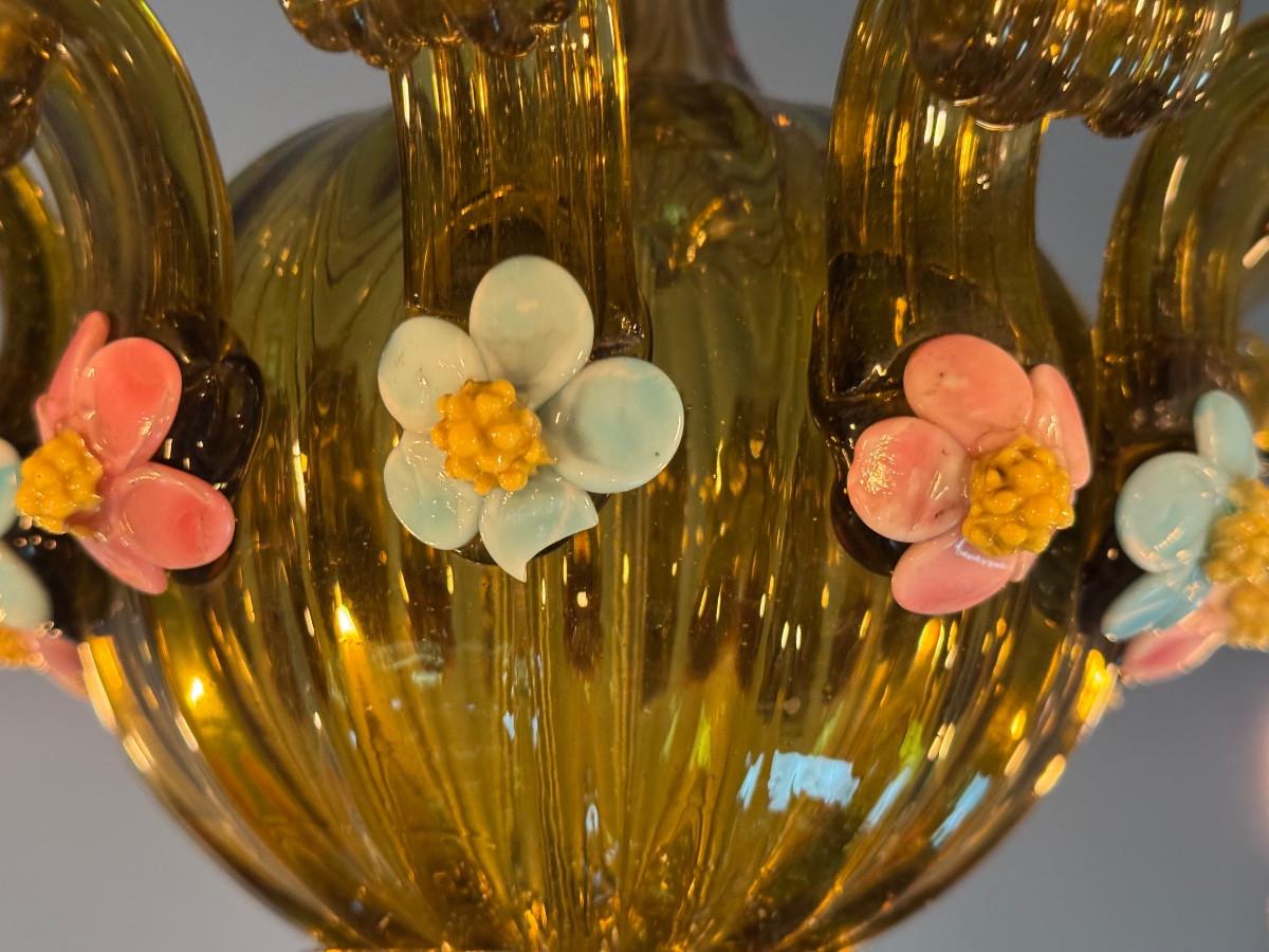 20ième siècle Lustre vénitien en verre de Murano multicolore à dominante verte. en vente