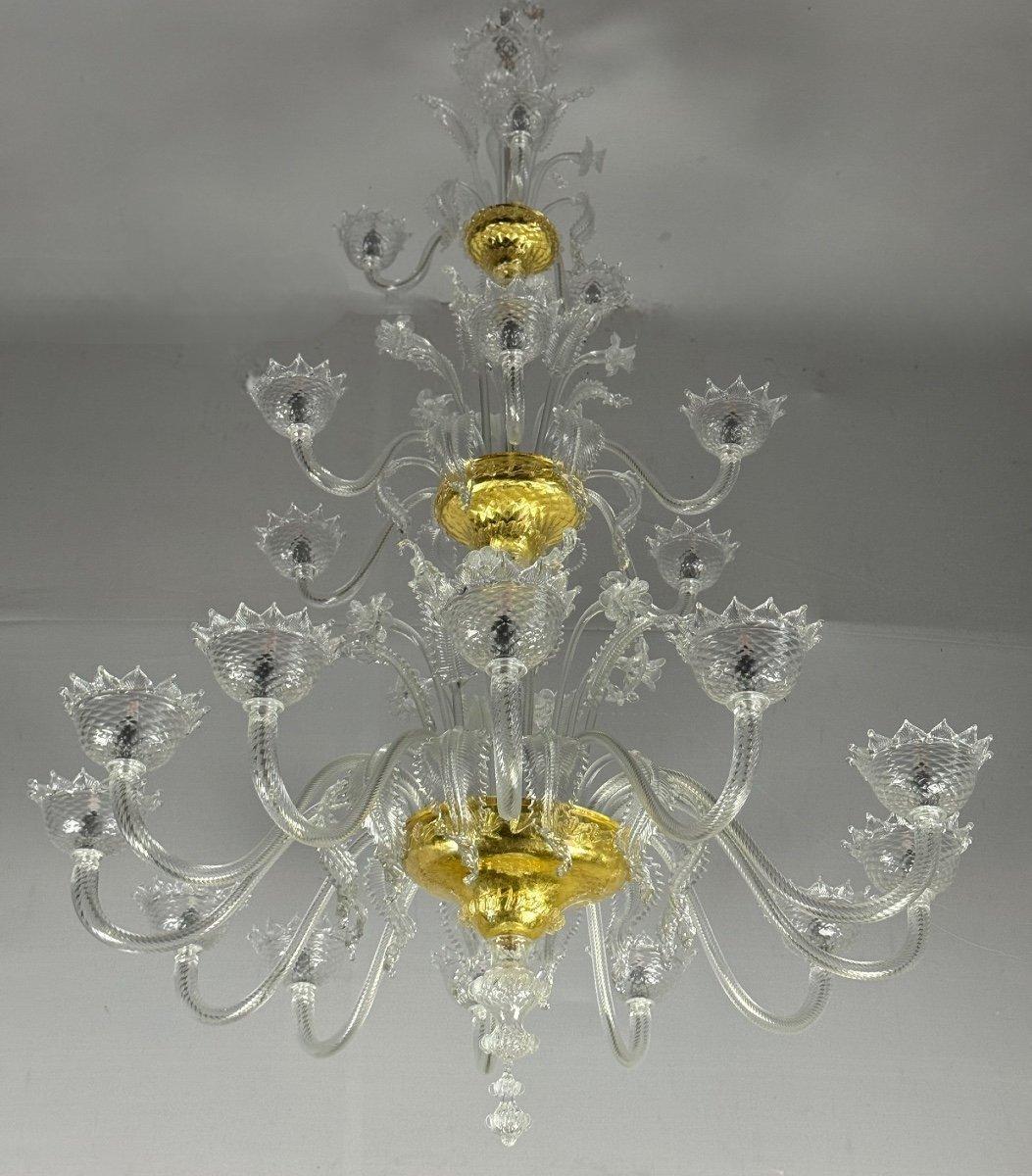 Lampadario veneziano in vetro di Murano, trasparente, tre livelli di luce, coppe dorate in vendita 1