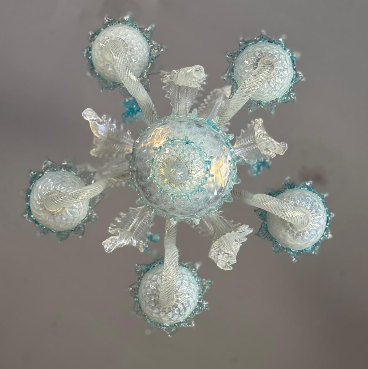Lustre vénitien en verre de Murano dans les tons bleus, circa 1950 en vente 5