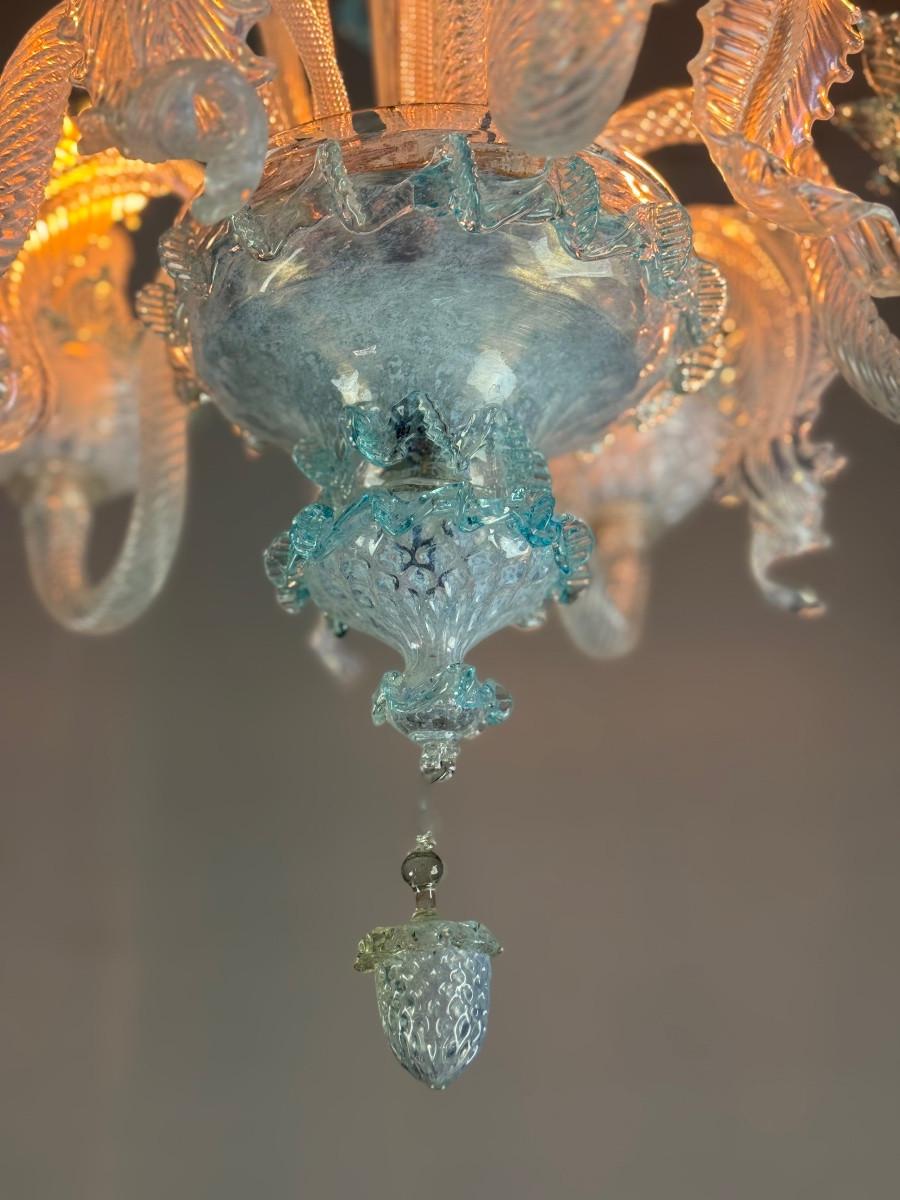 Louis XV Lustre vénitien en verre de Murano dans les tons bleus, circa 1950 en vente