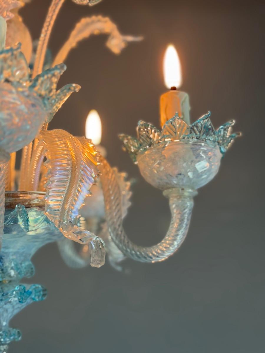 Cristal Lustre vénitien en verre de Murano dans les tons bleus, circa 1950 en vente
