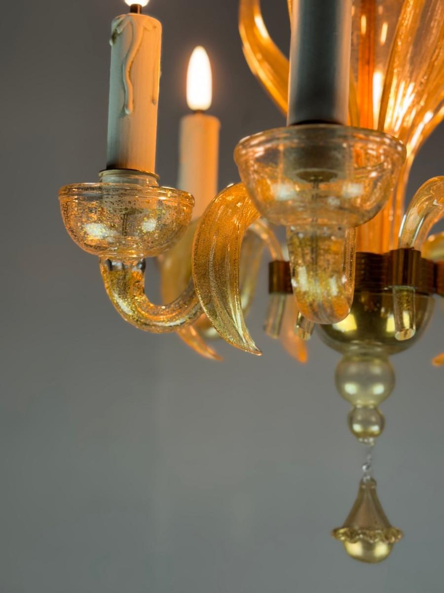Venezianischer Kronleuchter aus Murano-Glas mit Goldspritzern, um 1950 (Art déco) im Angebot