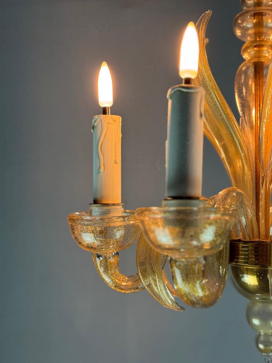 Venezianischer Kronleuchter aus Murano-Glas mit Goldspritzern, um 1950 (Italienisch) im Angebot