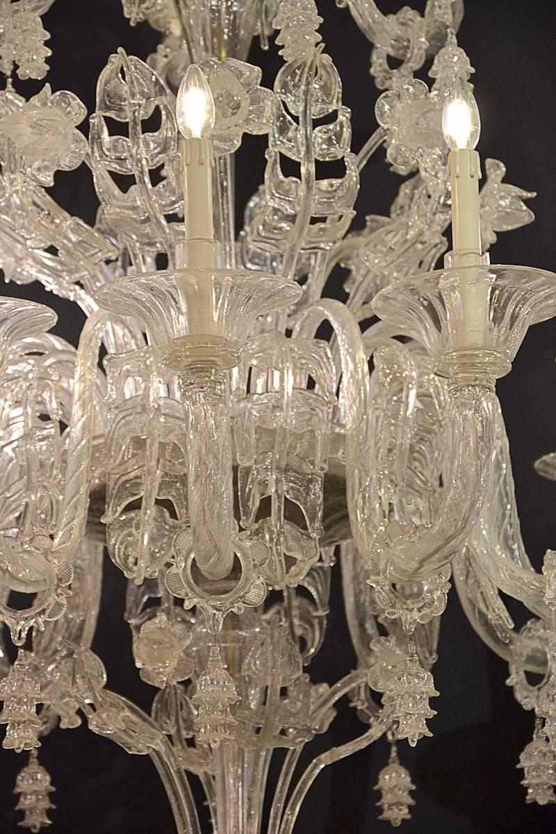 Big Venetian chandelier by Pauly, circa 1930.
All piece, electrified.