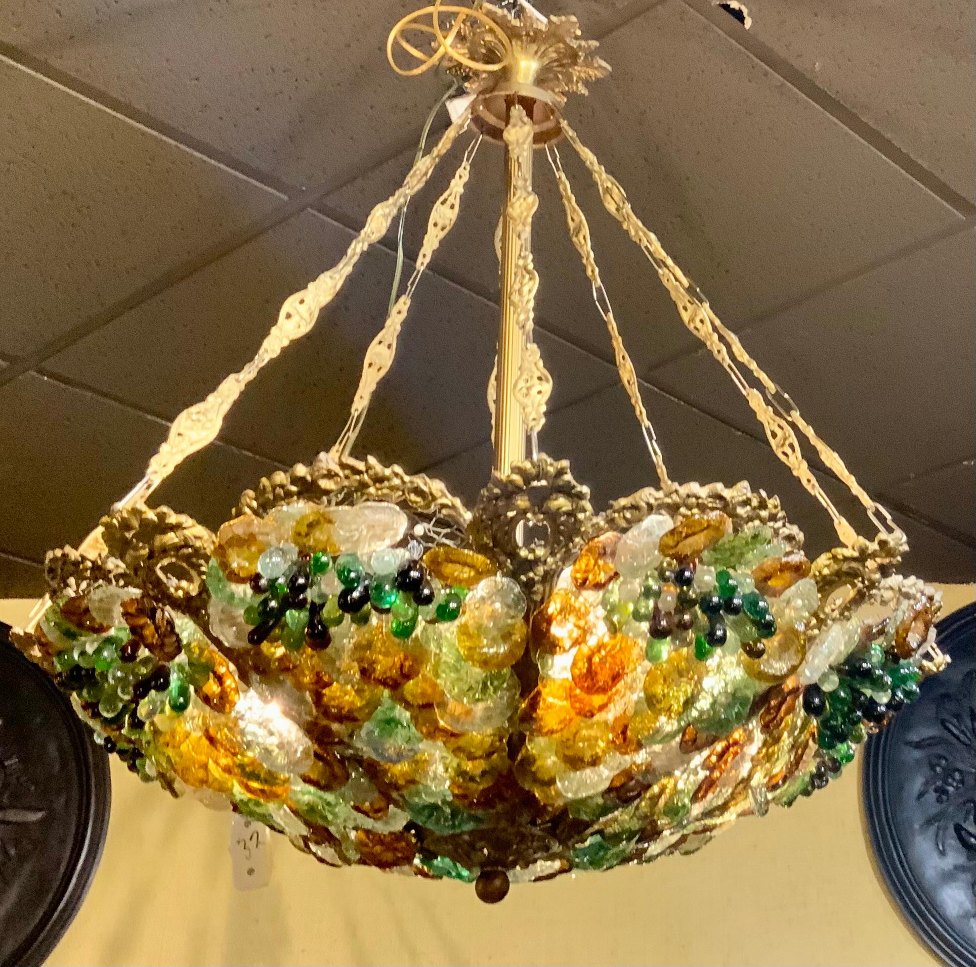 Lustre suspendu vénitien en verre coloré en vente 1