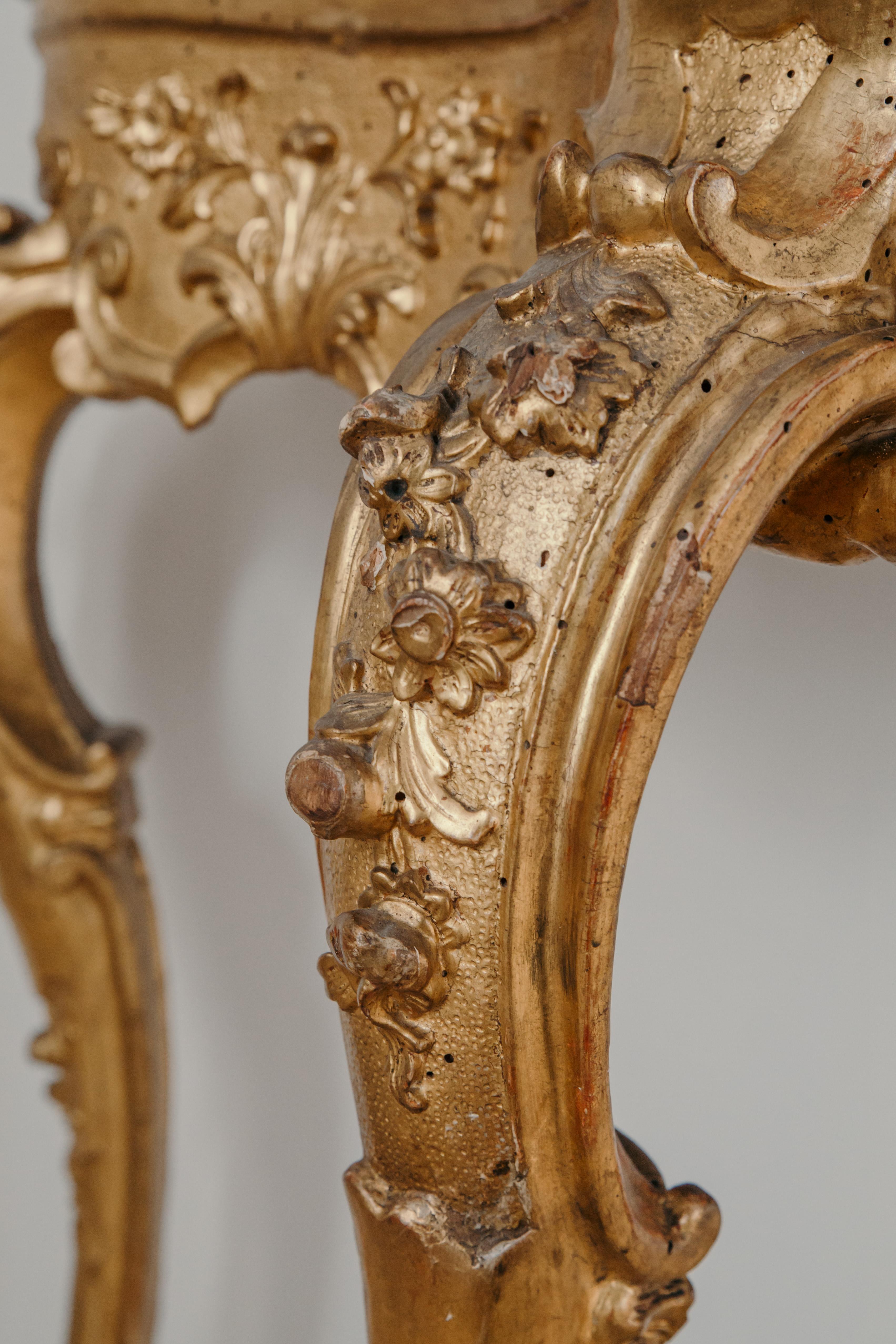 18th Century Italian, venetian XVIII century console table in gilded wood For Sale