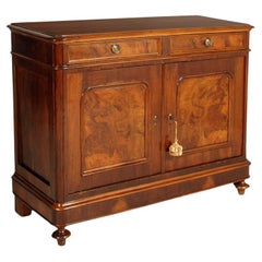 Credenza veneciana Aparador Biedermeier de mediados del siglo XIX en nogal pulido a la cera