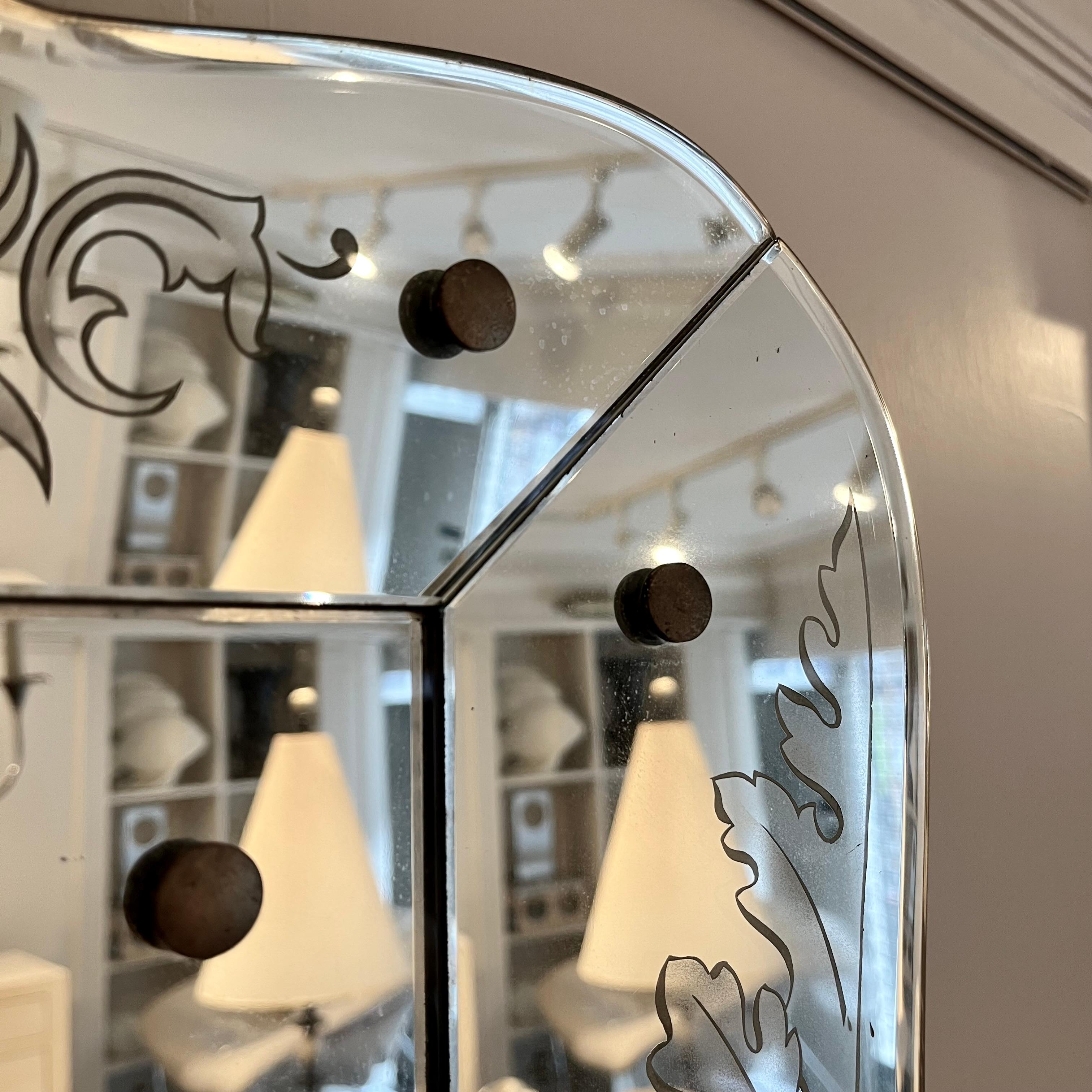 Miroir en cristal vénitien par Pietro Chiesa pour Fontana Arte circa 1940 Bon état - En vente à CA, CA