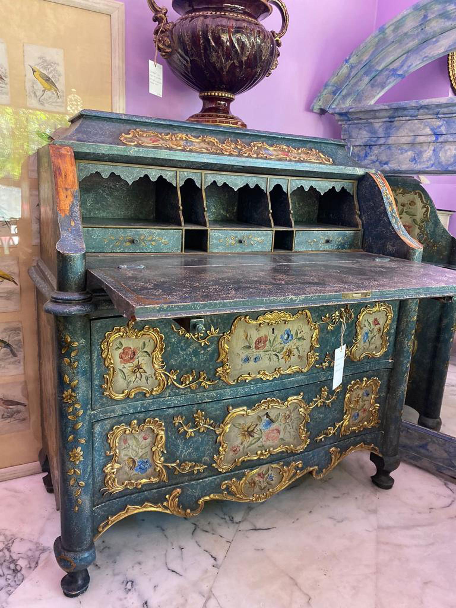 Italian Venetian Desk. Italy, Early 20th Century For Sale