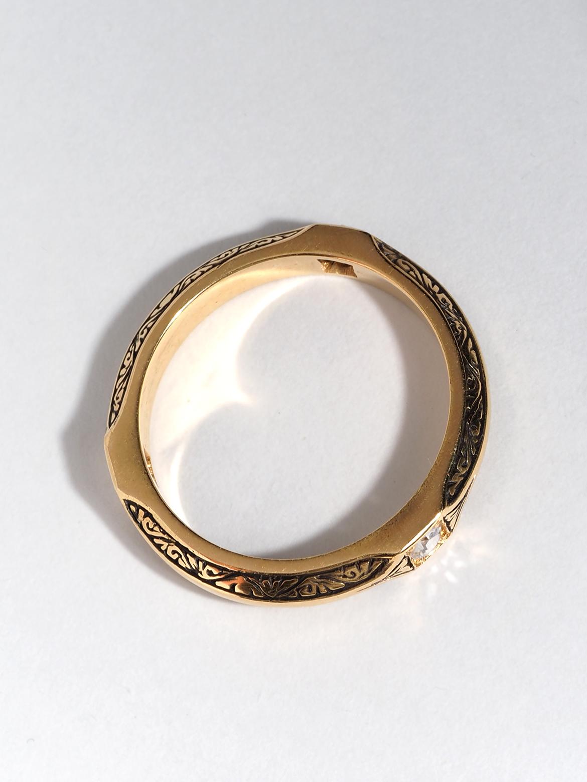 Anello con diamante veneziano in oro giallo e annerito 18 carati in vendita 8