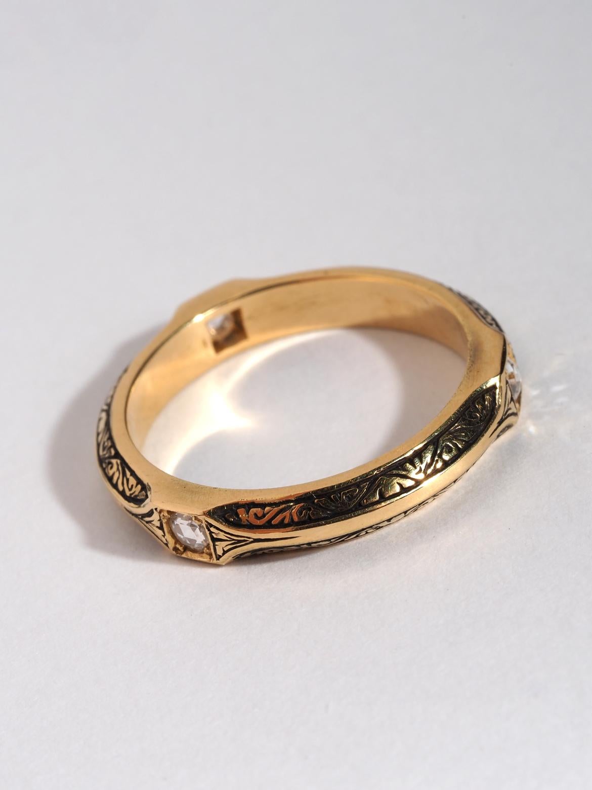 Anello con diamante veneziano in oro giallo e annerito 18 carati in vendita 2