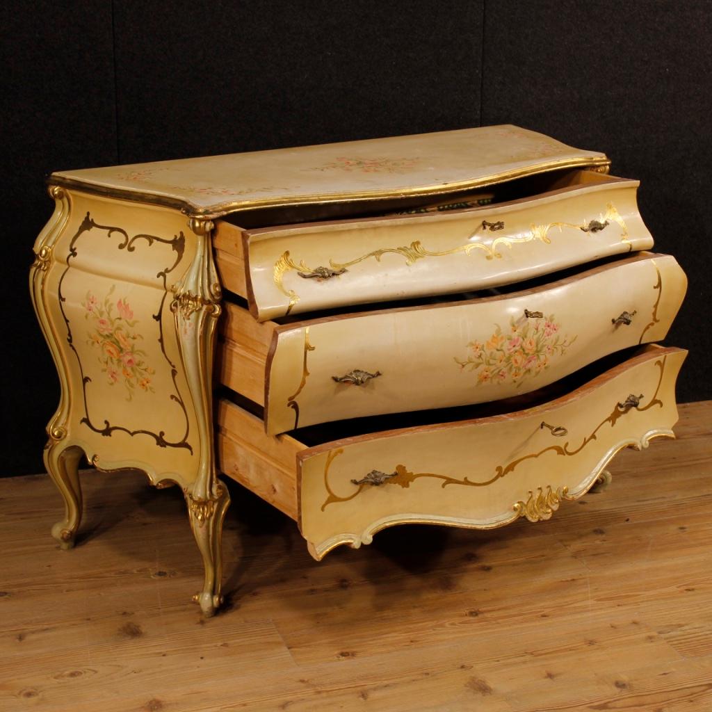 Venetian Dresser in Lacquered, Painted, Giltwood from 20th Century 5